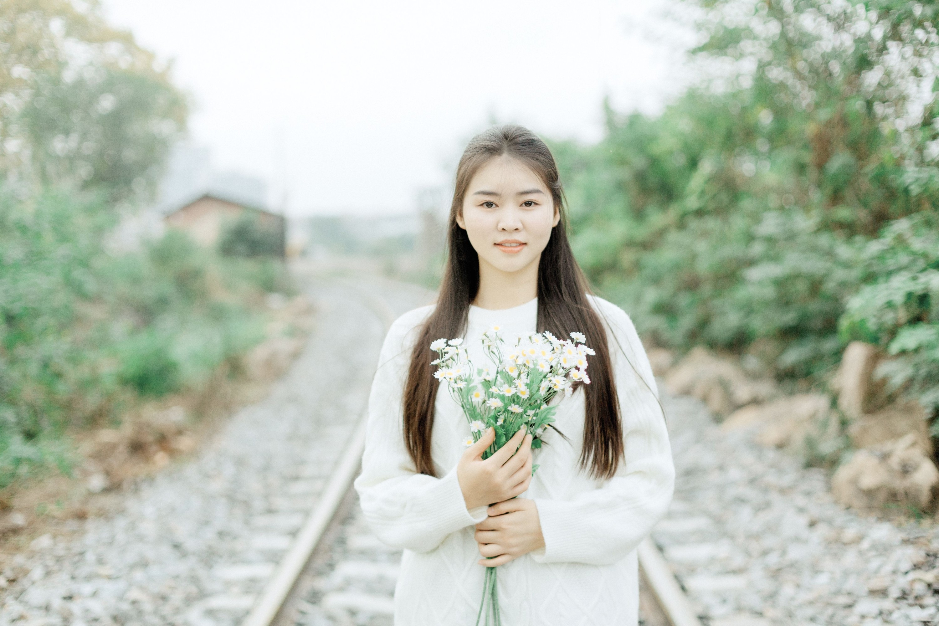 丽丽 – 《走在铁路旁》[16P]