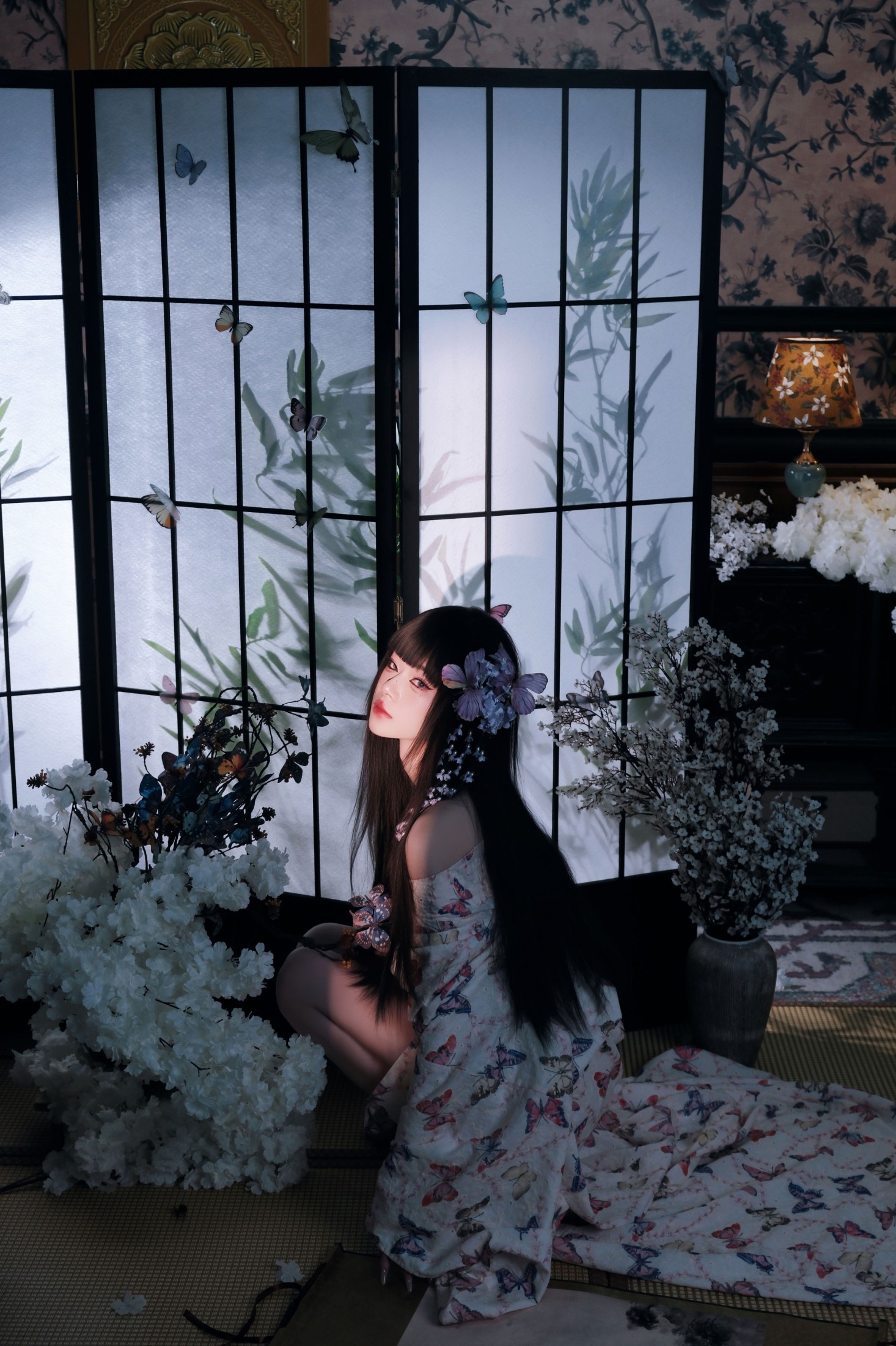 Yyy – 《魅魔》[14P]