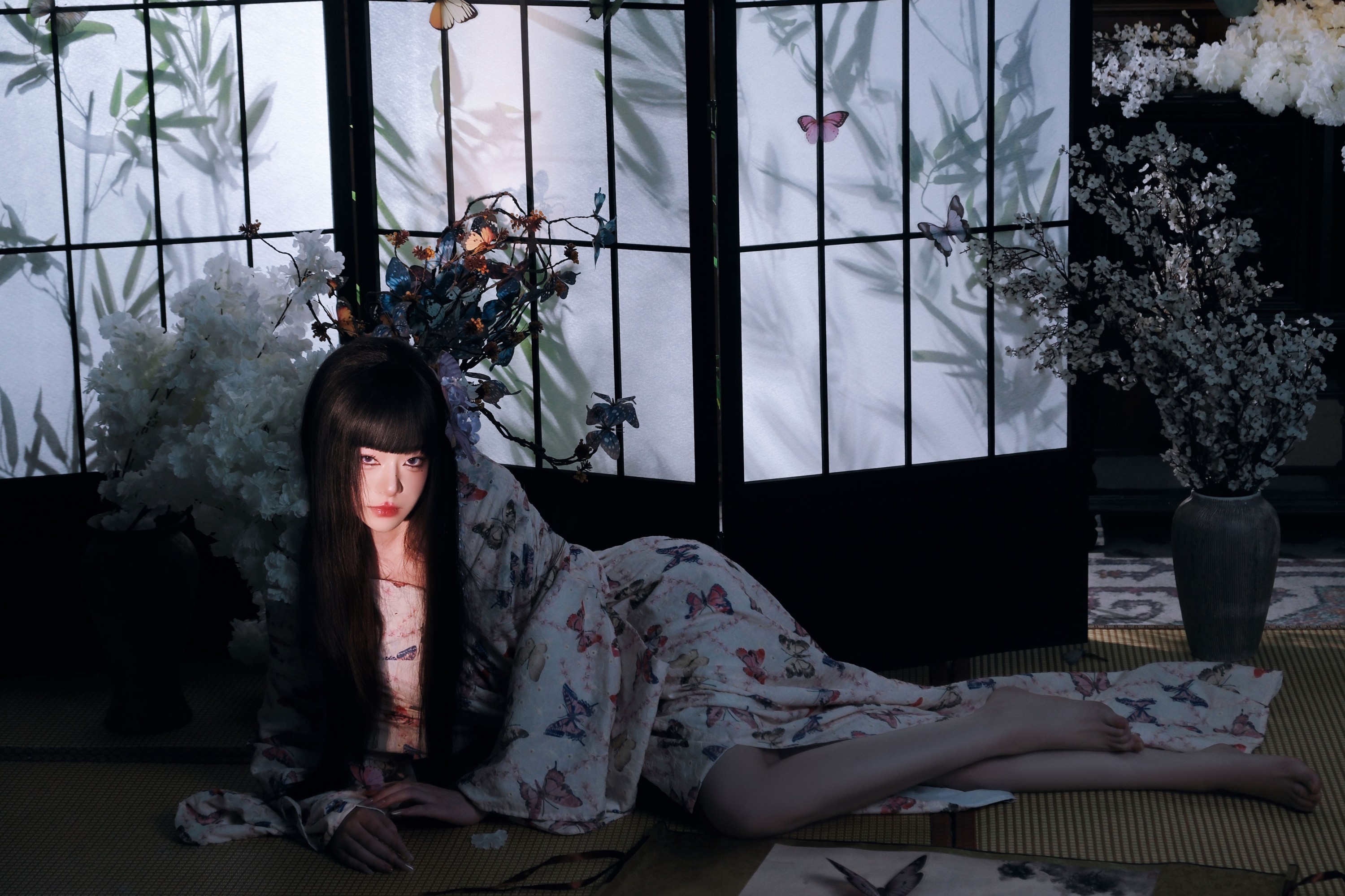 Yyy – 《魅魔》[14P]