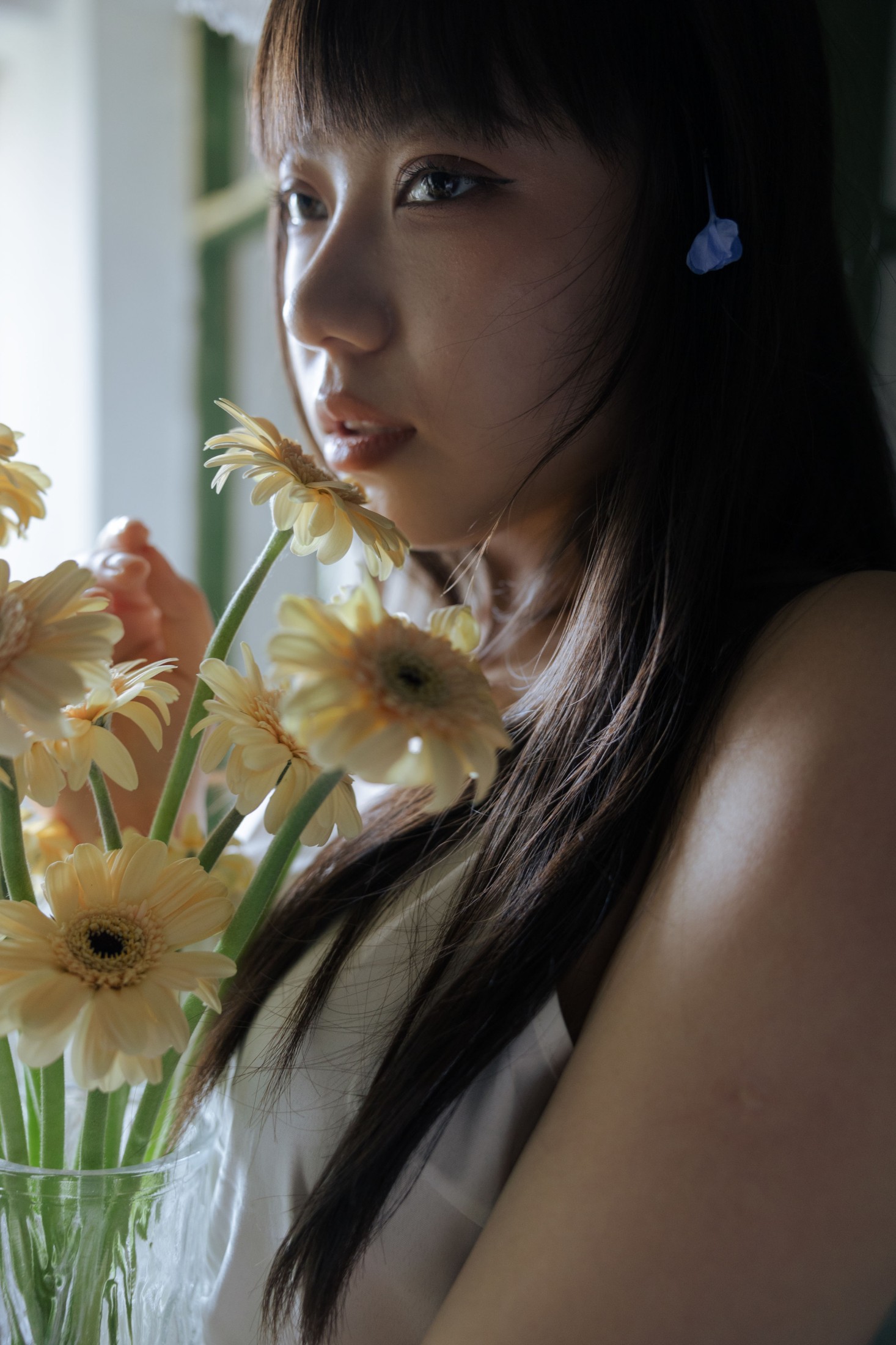 Davinaxwx – 《她的房间藏着整个春天》[15P]