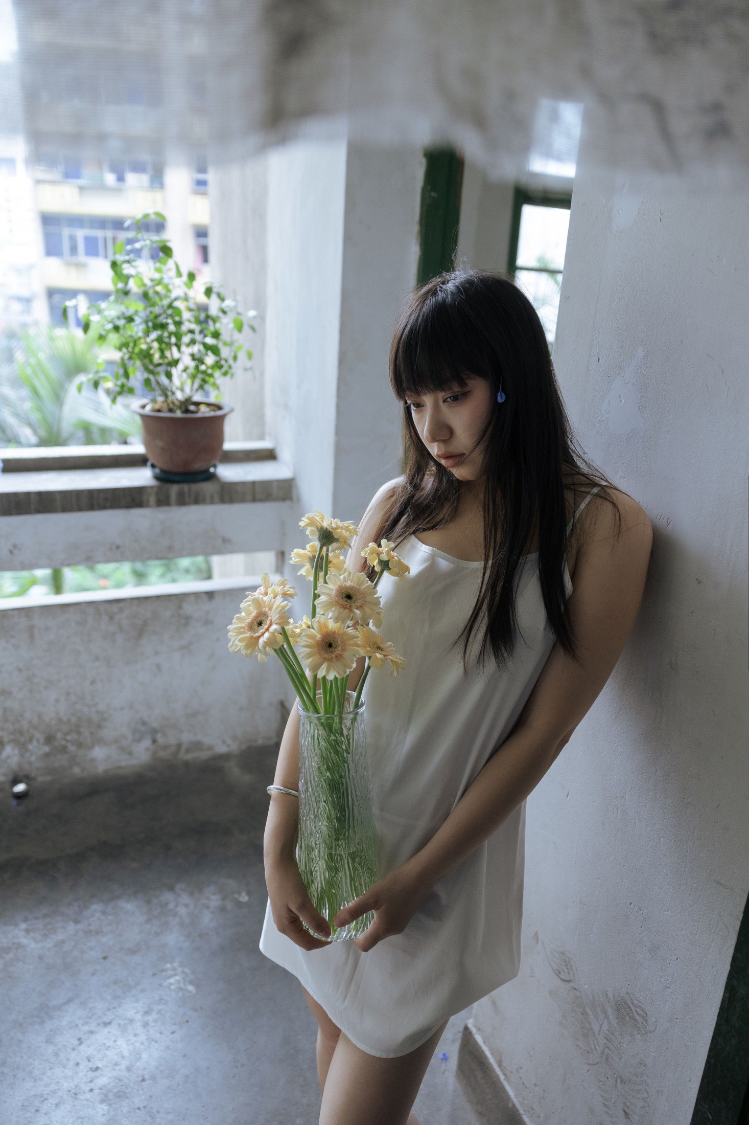 Davinaxwx – 《她的房间藏着整个春天》[15P]