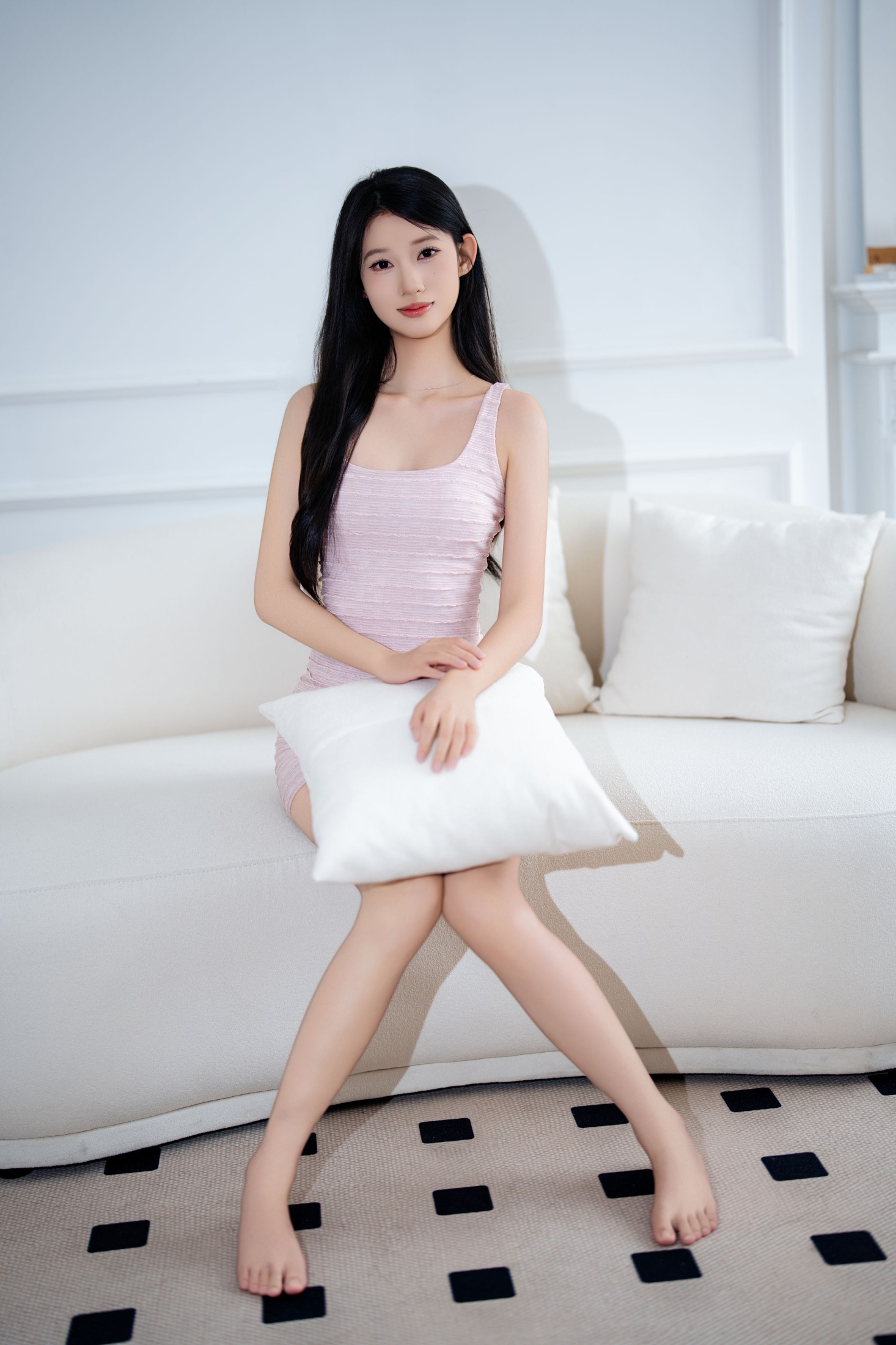 敏敏 – 《堕入粉色书屋》[22P]