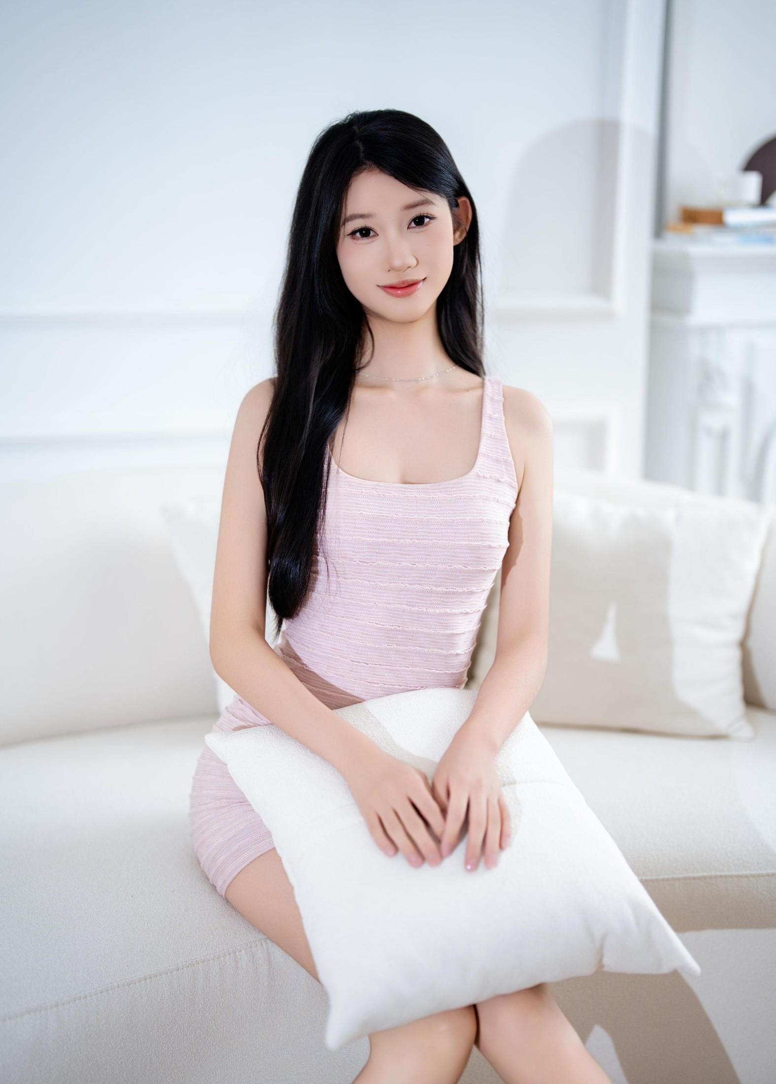 敏敏 – 《堕入粉色书屋》[22P]