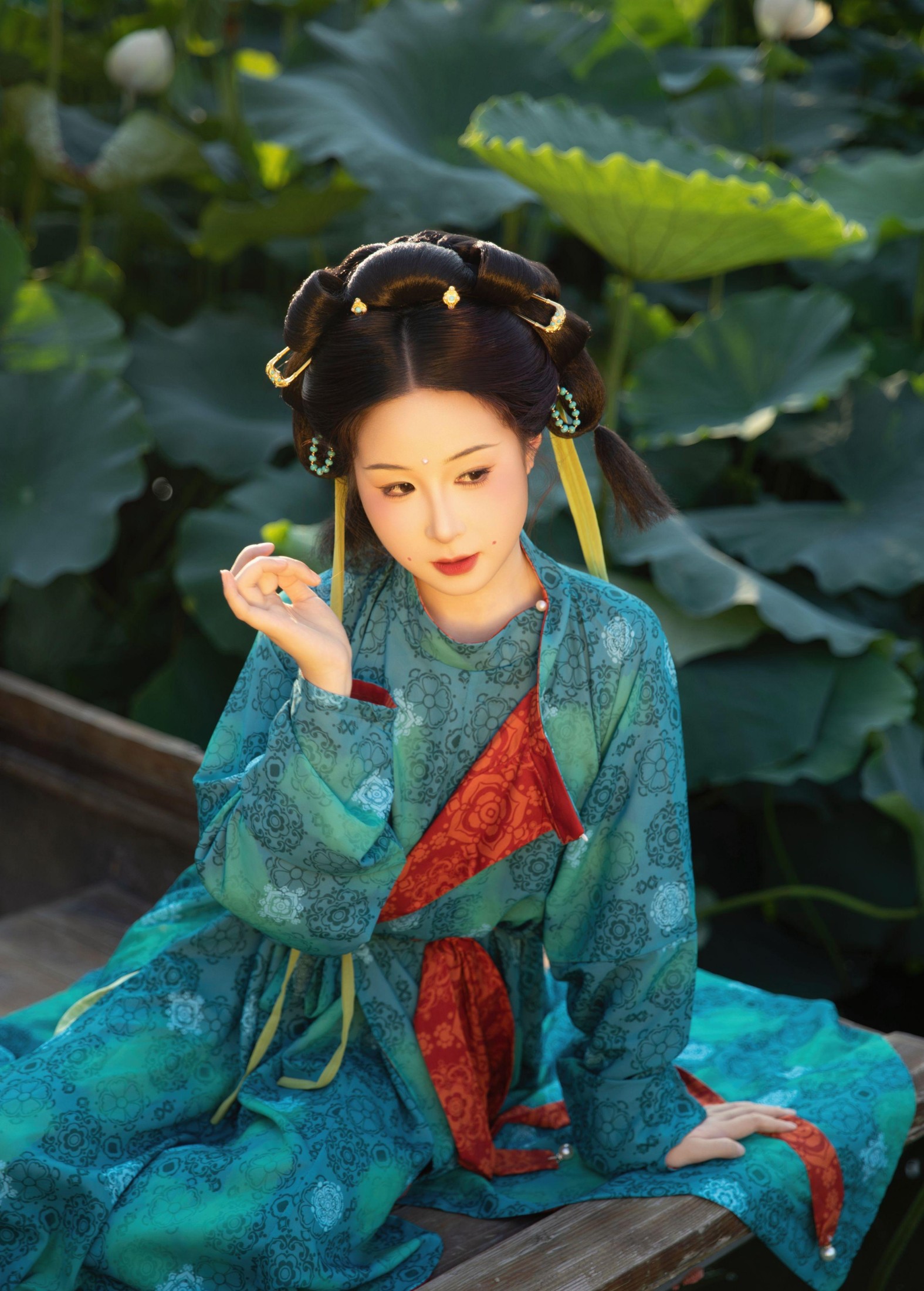 小薯片儿 艾艾 – 《就跟我一起出去玩吧》[20P]