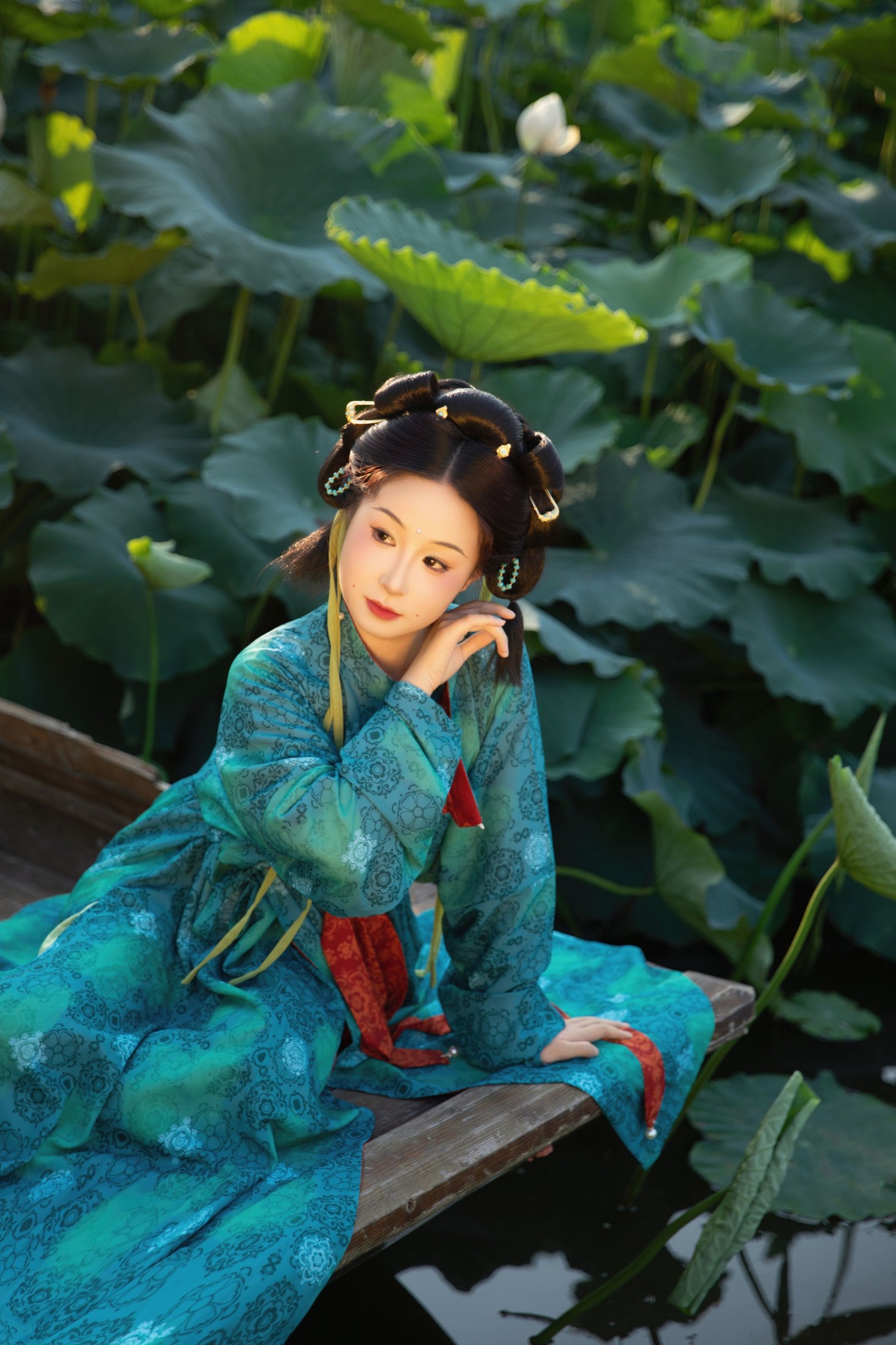 小薯片儿 艾艾 – 《就跟我一起出去玩吧》[20P]