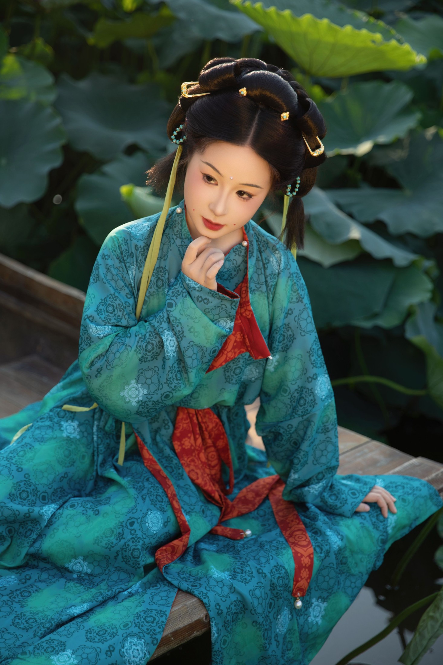 小薯片儿 艾艾 – 《就跟我一起出去玩吧》[20P]