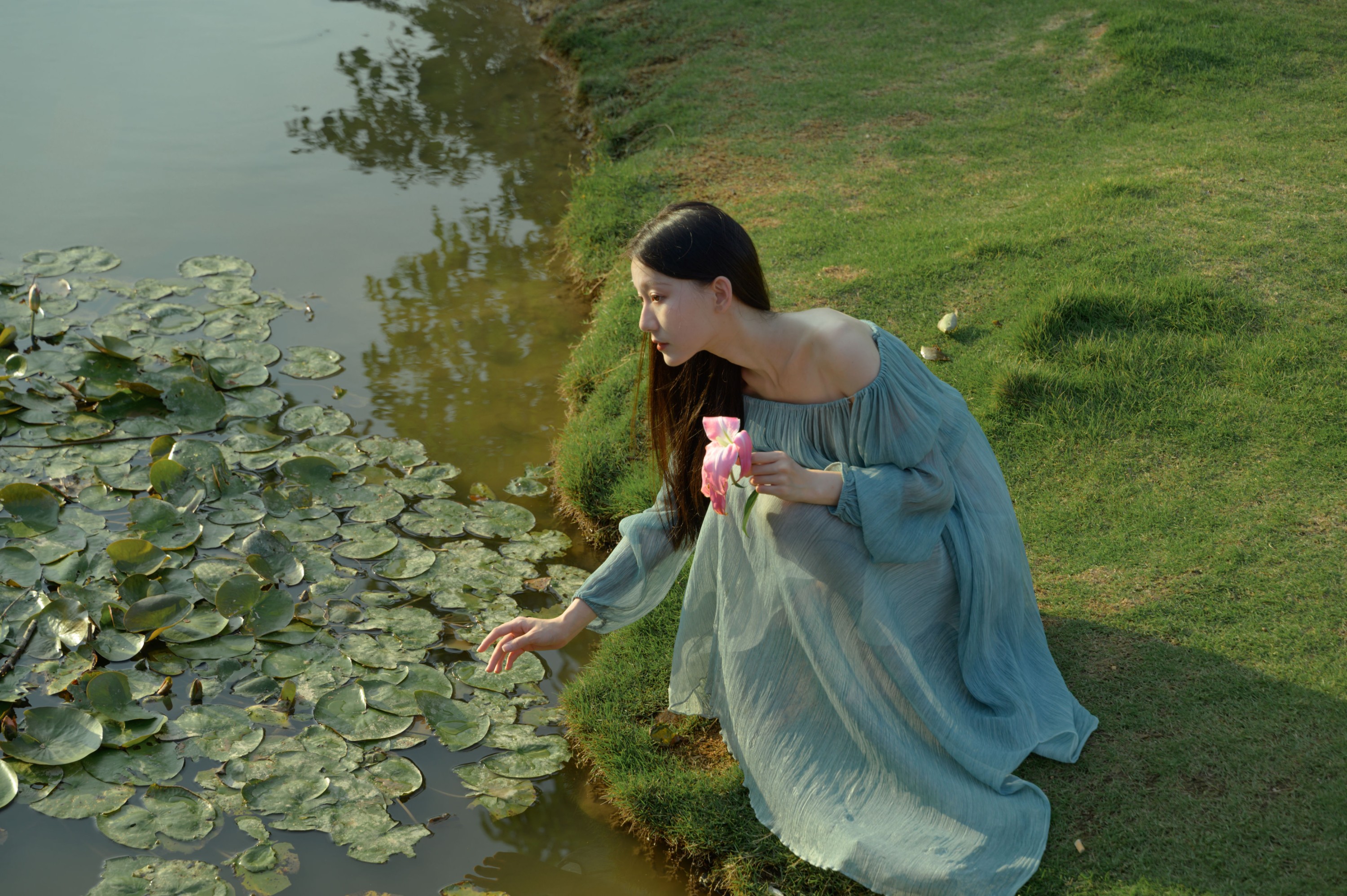 小月 – 《人间草木》[20P]