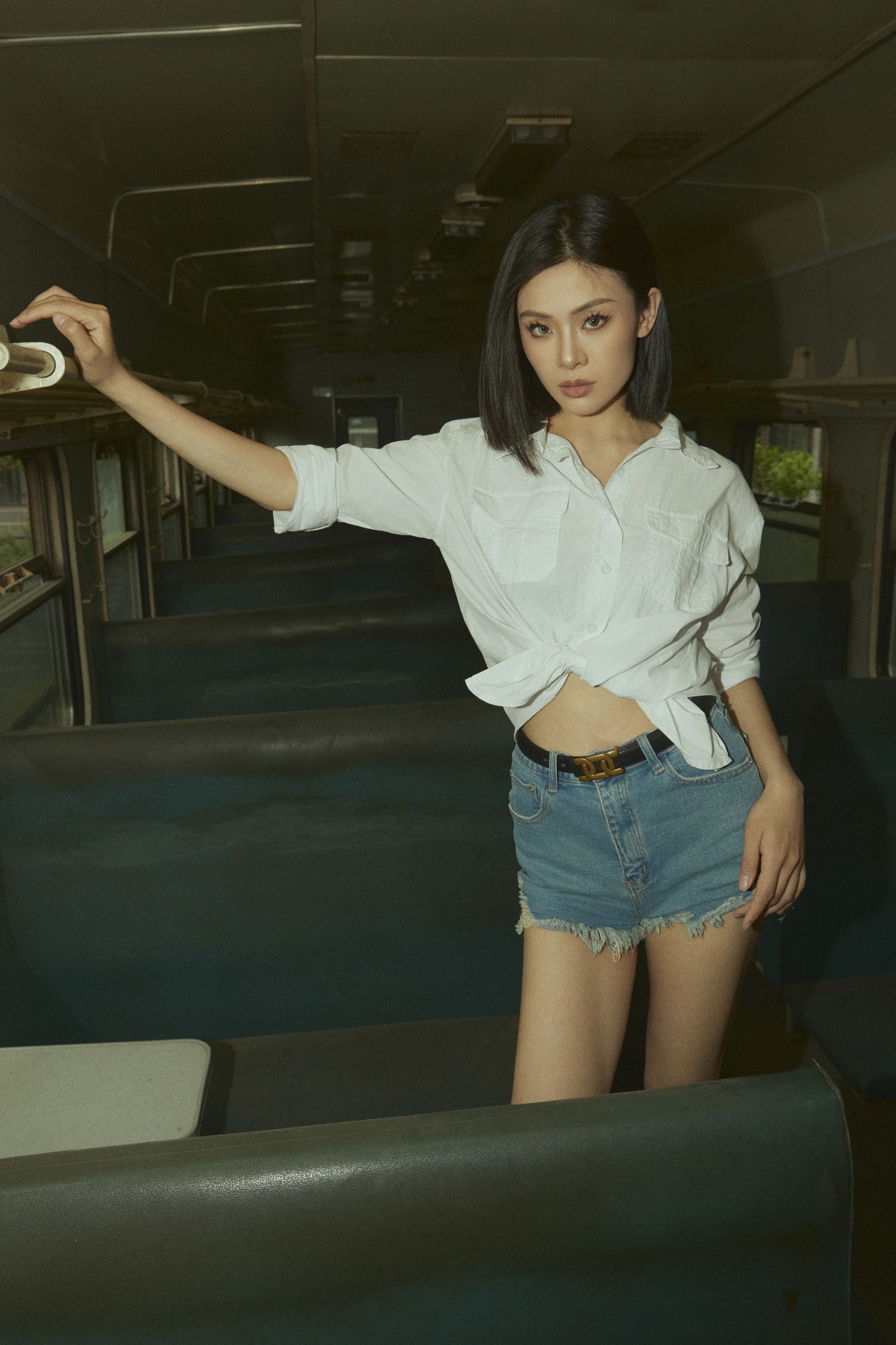 葉子 – 《Train》[18P]