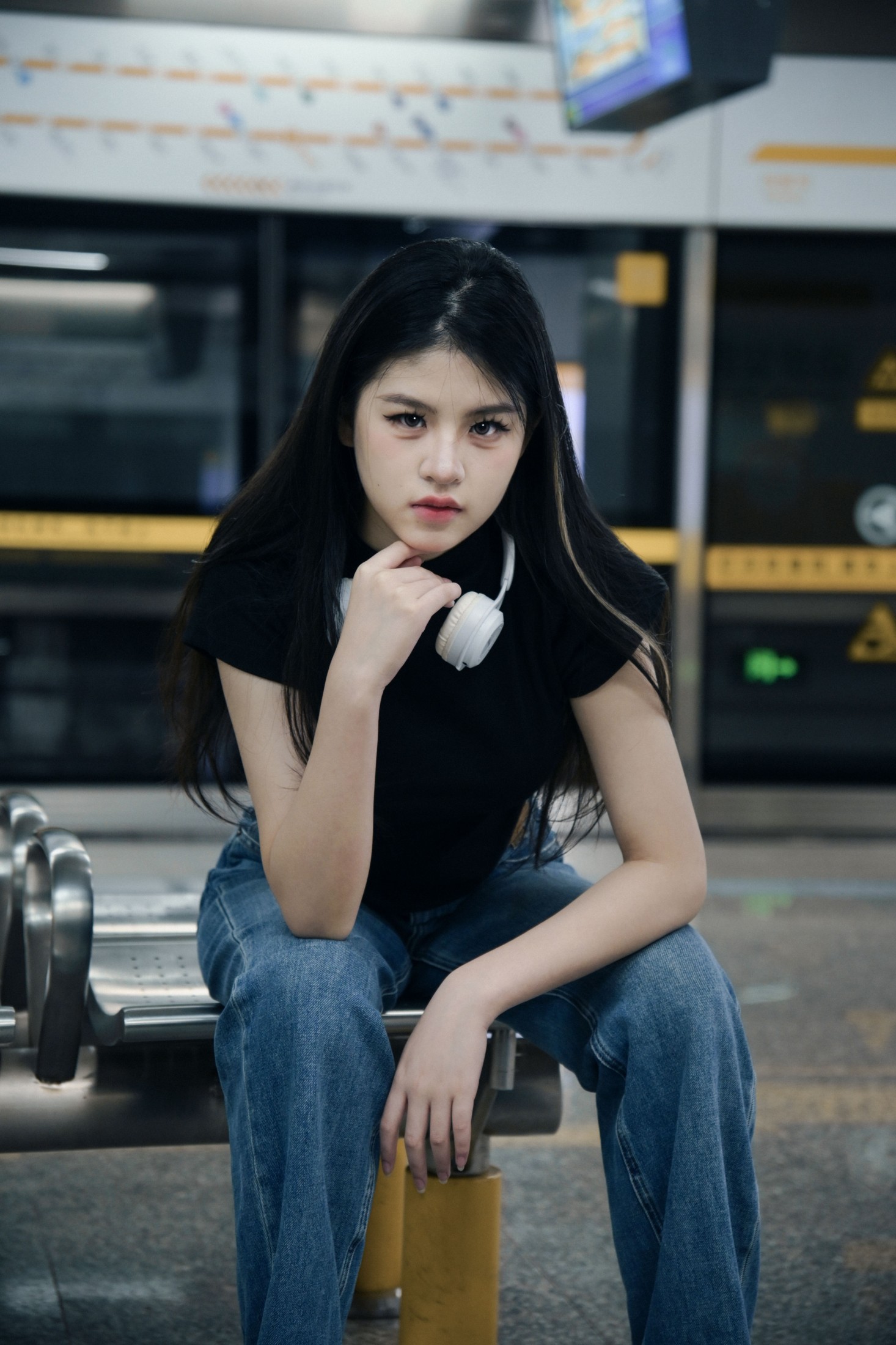 荔枝 – 《地铁站》[14P]