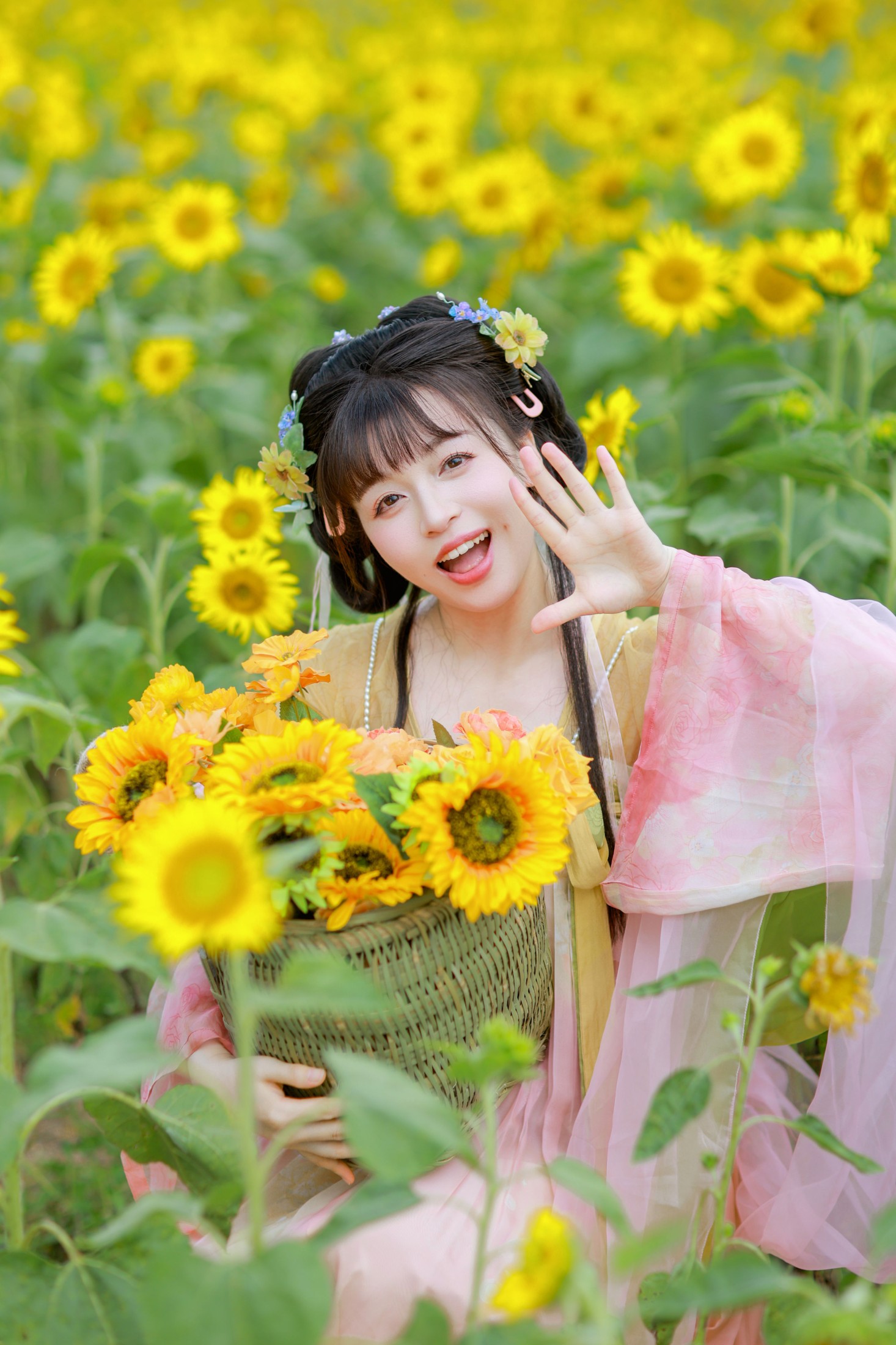 琳琳 – 《这片向日葵已经被本小姐承包了！》[13P]