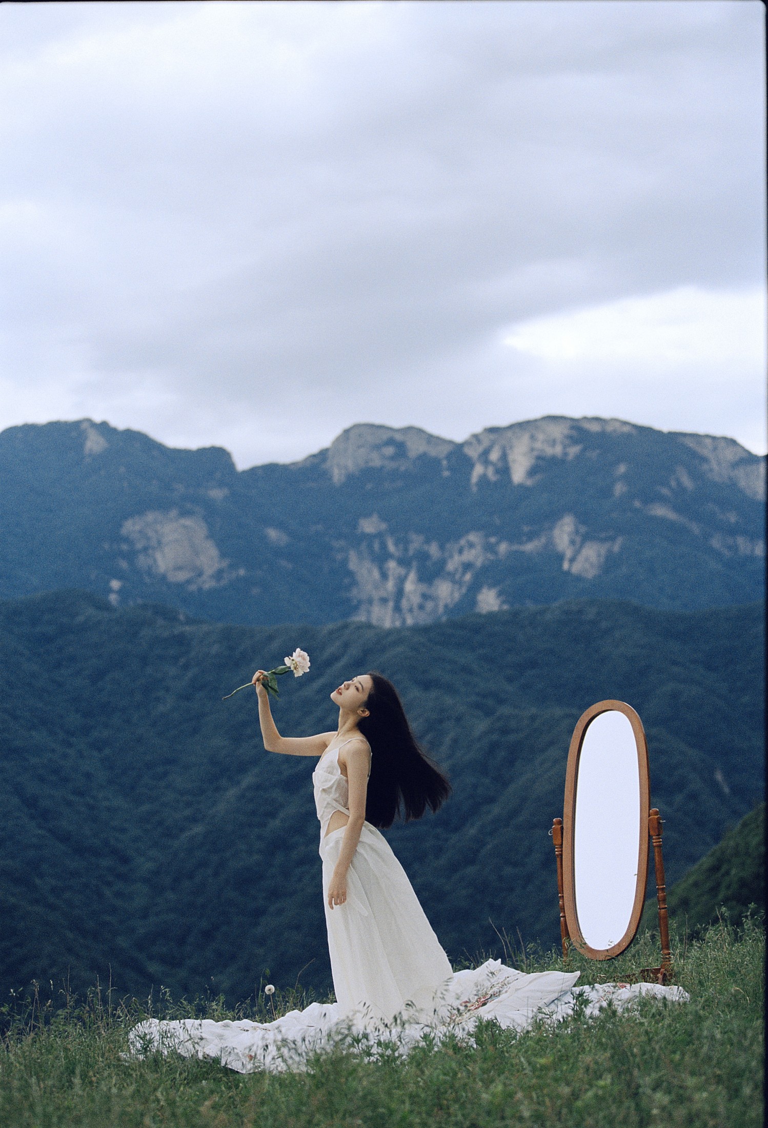 Chensuy333 – 《降临于山》[41P]