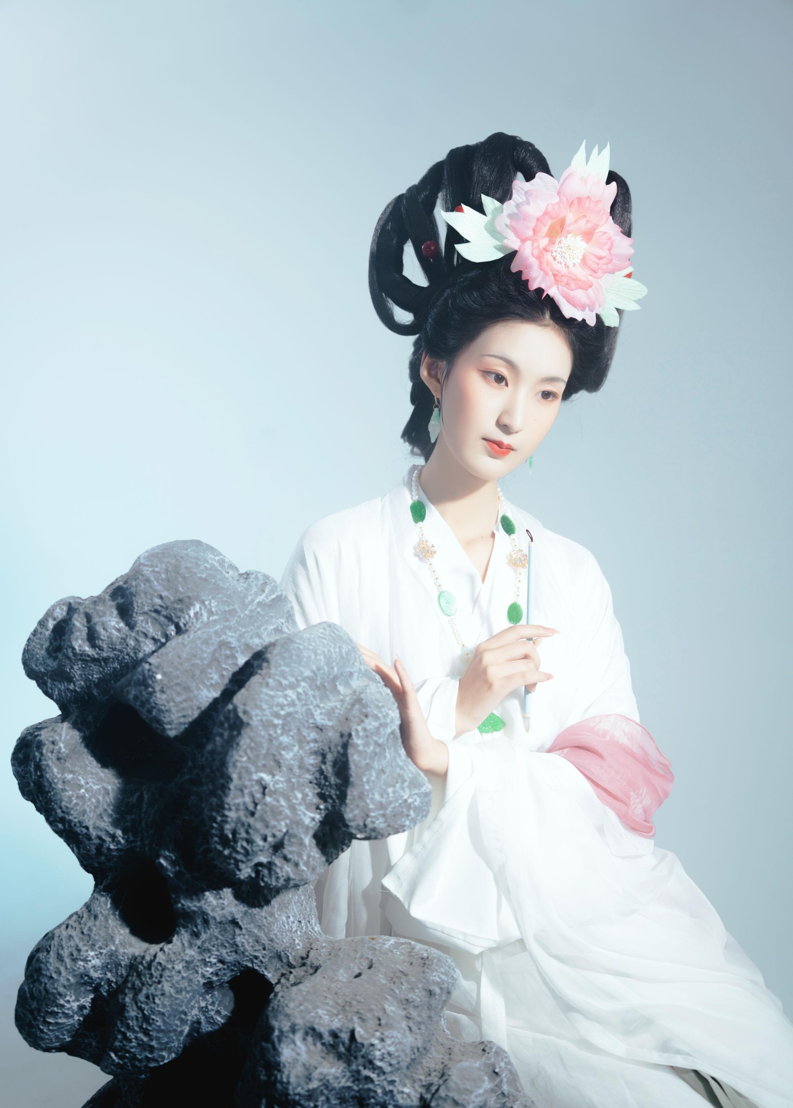 荷里寒 – 《瓷人仿妆 • 思凡》[13P]