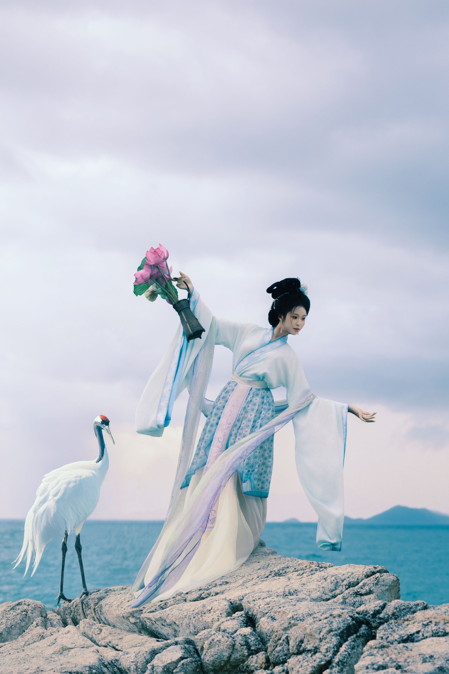 夏夏 – 《荷花仙子》[25P]