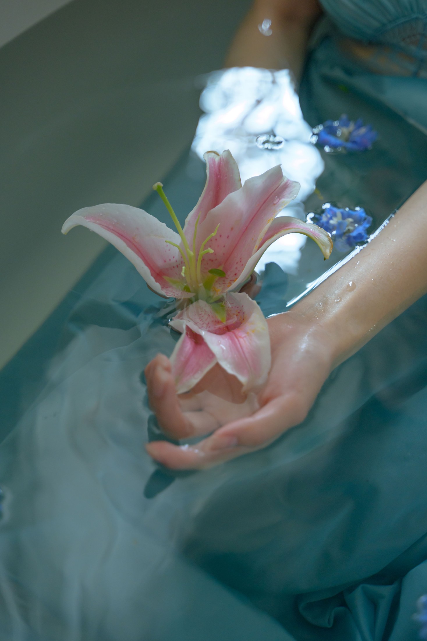 潘潘 – 《夏天是一种感觉》[24P]