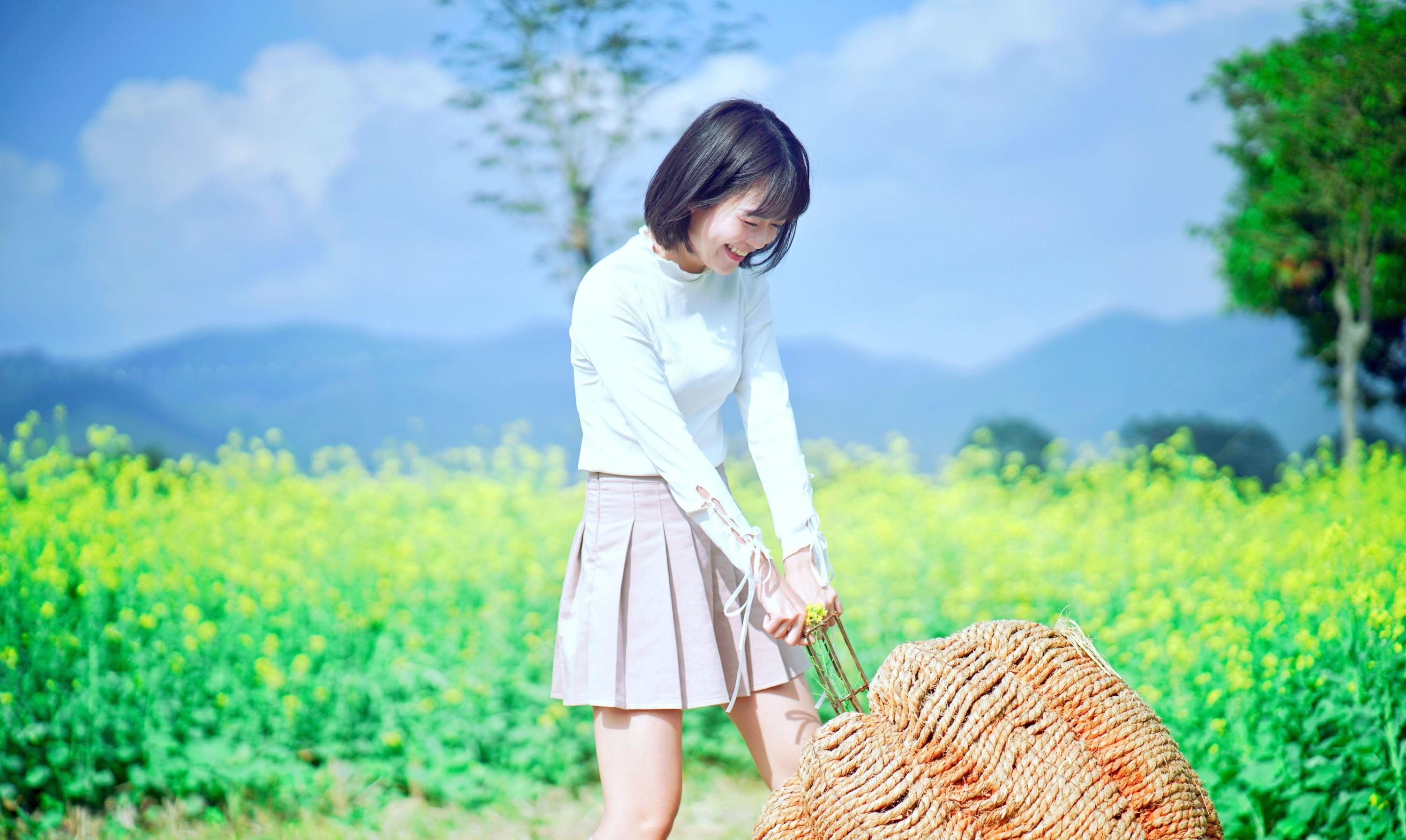 晓颖葵子 – 《春日花田元气少女》[21P]