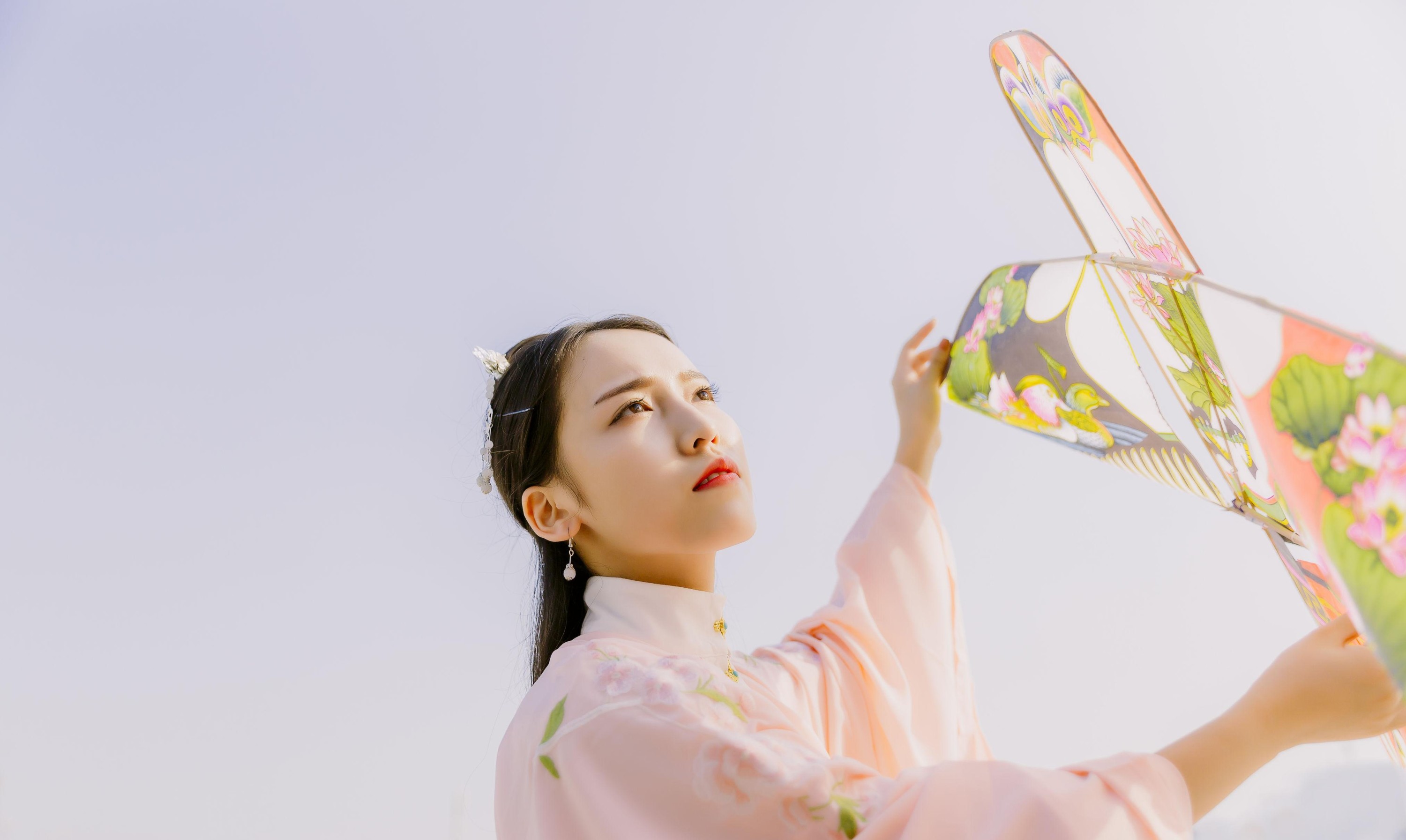 微风 – 《纸鸢》[18P]