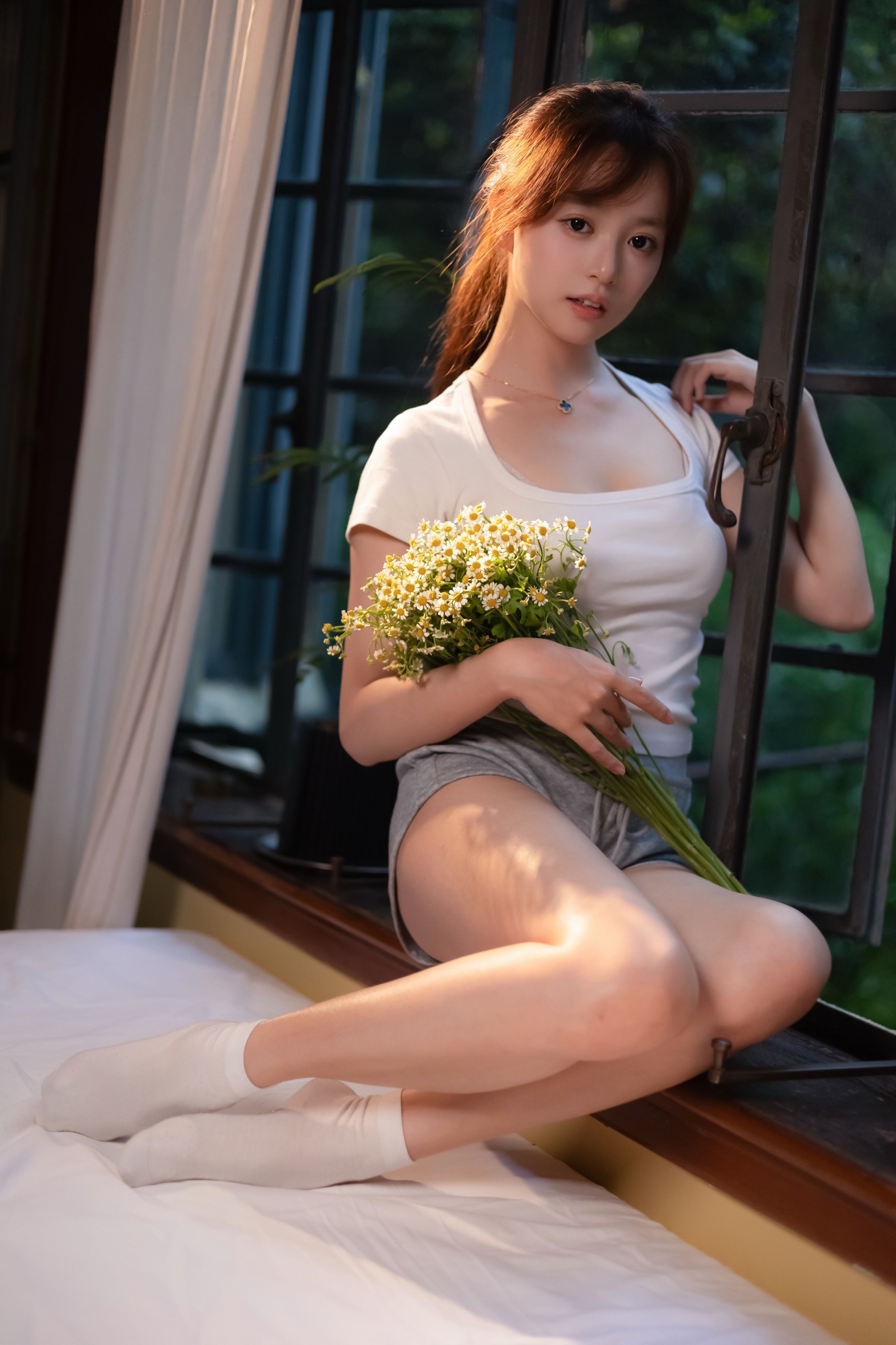 小亿 – 《居家风小亿丨在窗边》[25P]