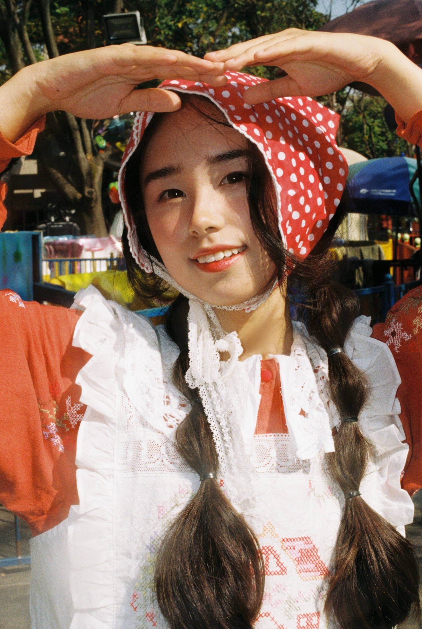 玥 – 《胶片少女》[23P]