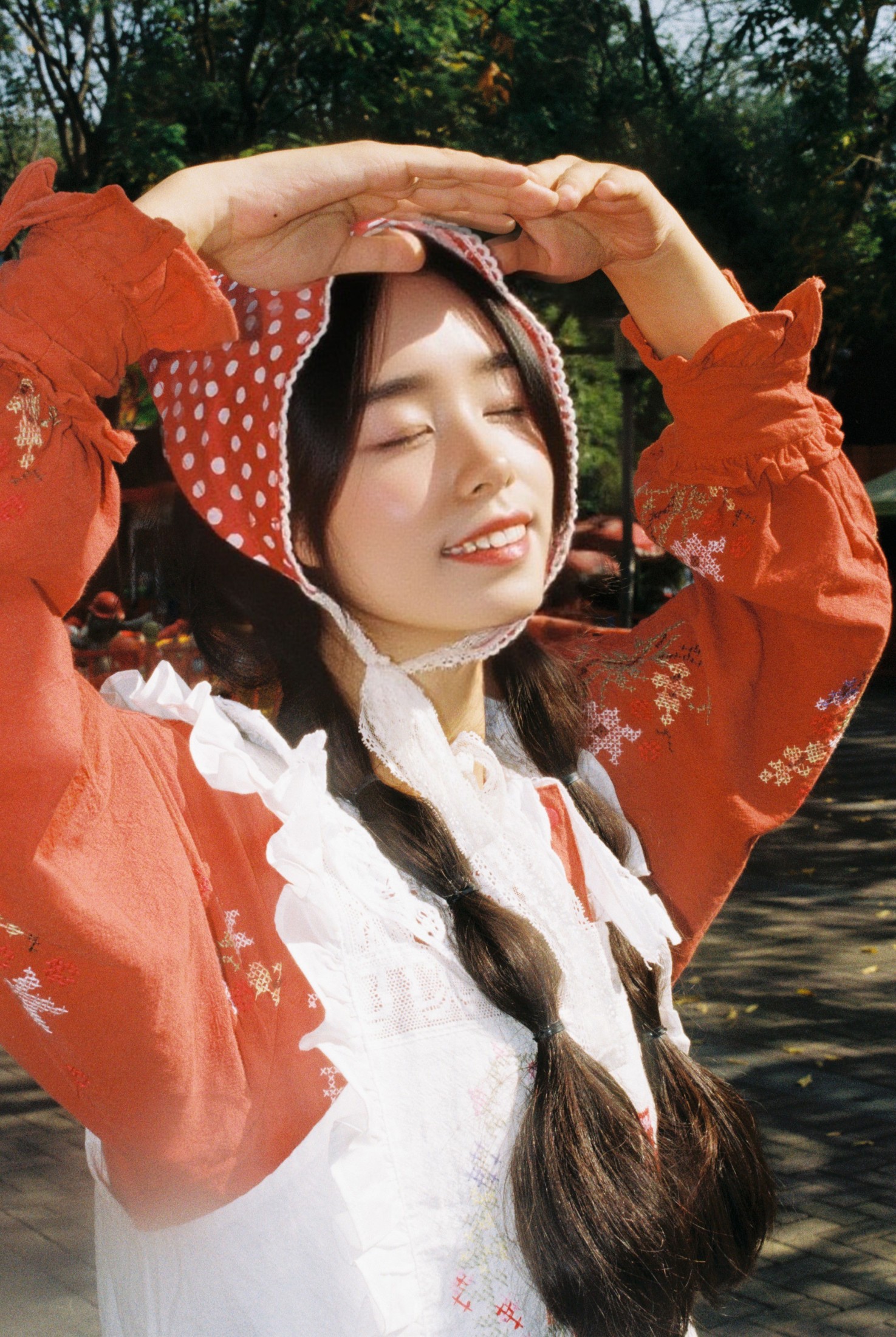 玥 – 《胶片少女》[23P]