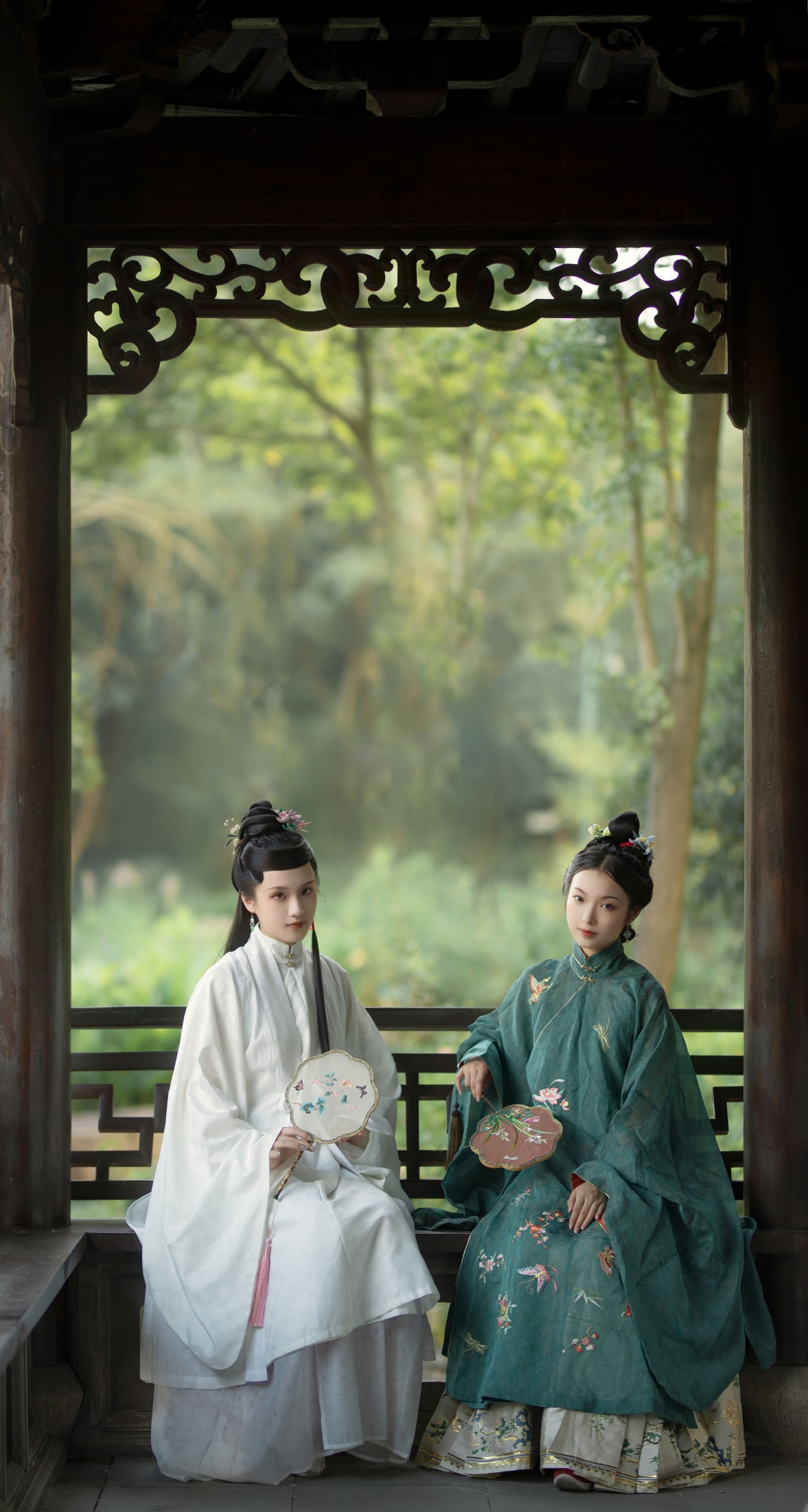 陈喜悦耶 方莛玉 – 《闺中密友》[16P]