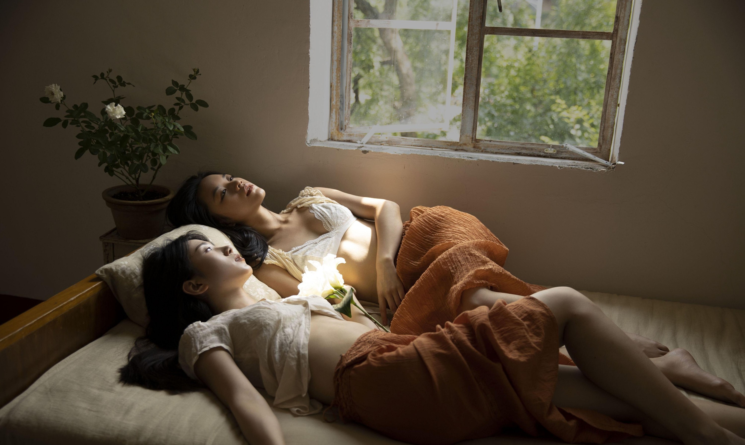 周野+吴 – 《房间》[26P]