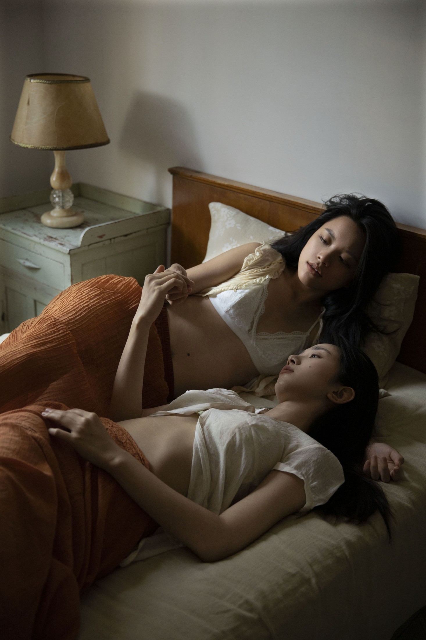 周野+吴 – 《房间》[26P]