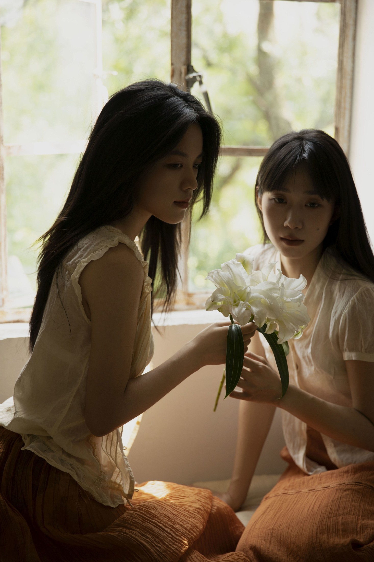 周野+吴 – 《房间》[26P]