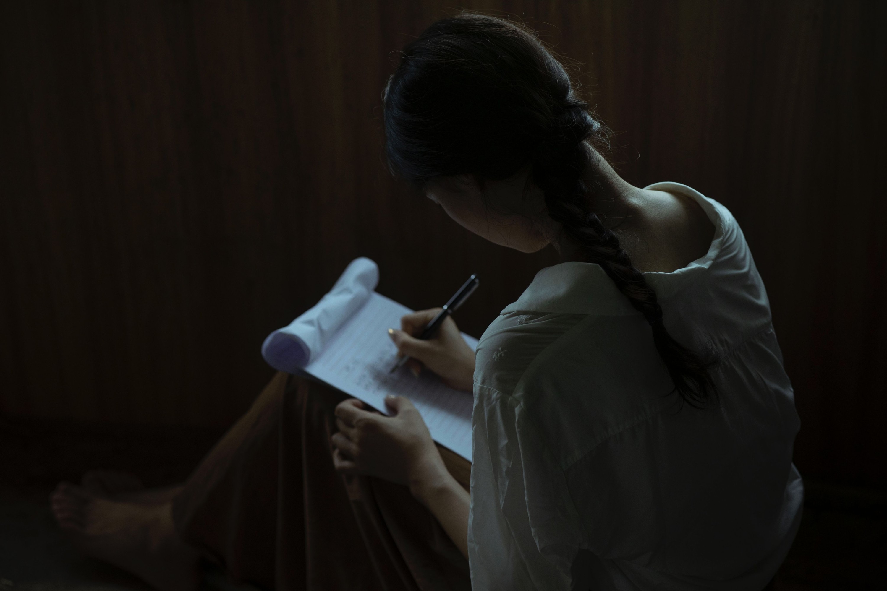 大猫 – 《周渔的火车》[15P]