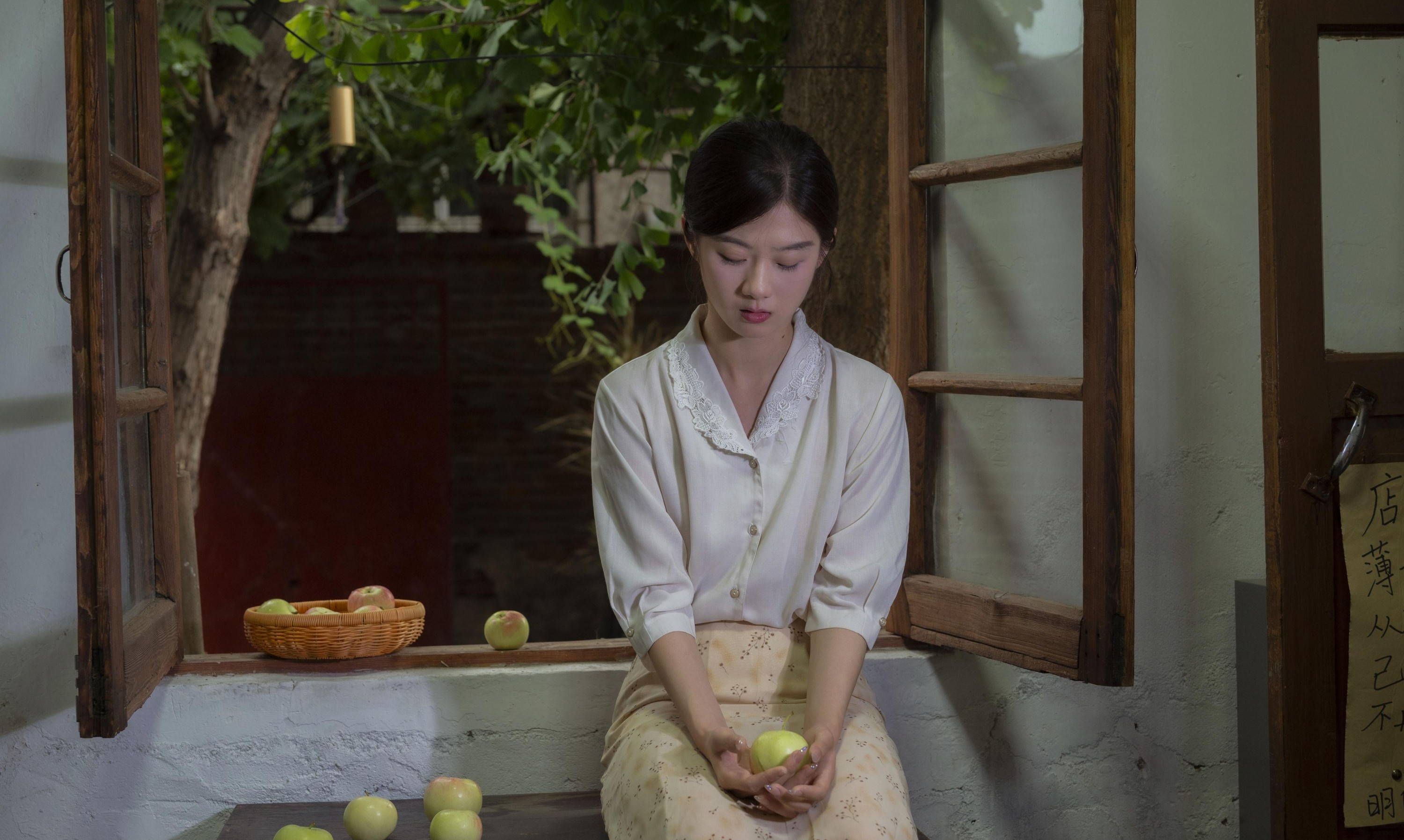 偷喝一口雪碧 – 《蝉鸣了整个童年》[66P]