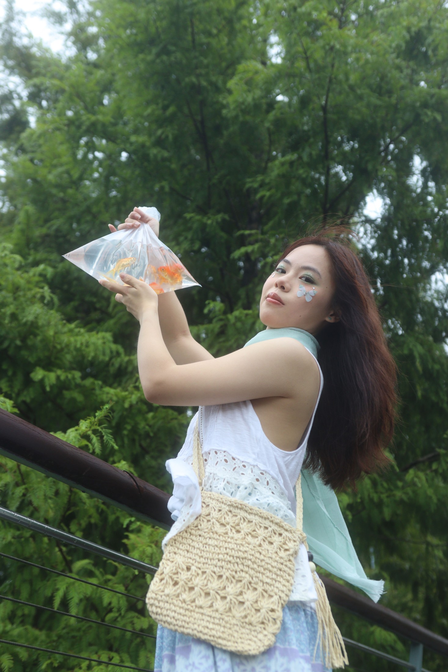 幸运小羊 – 《雨季不再来》[13P]