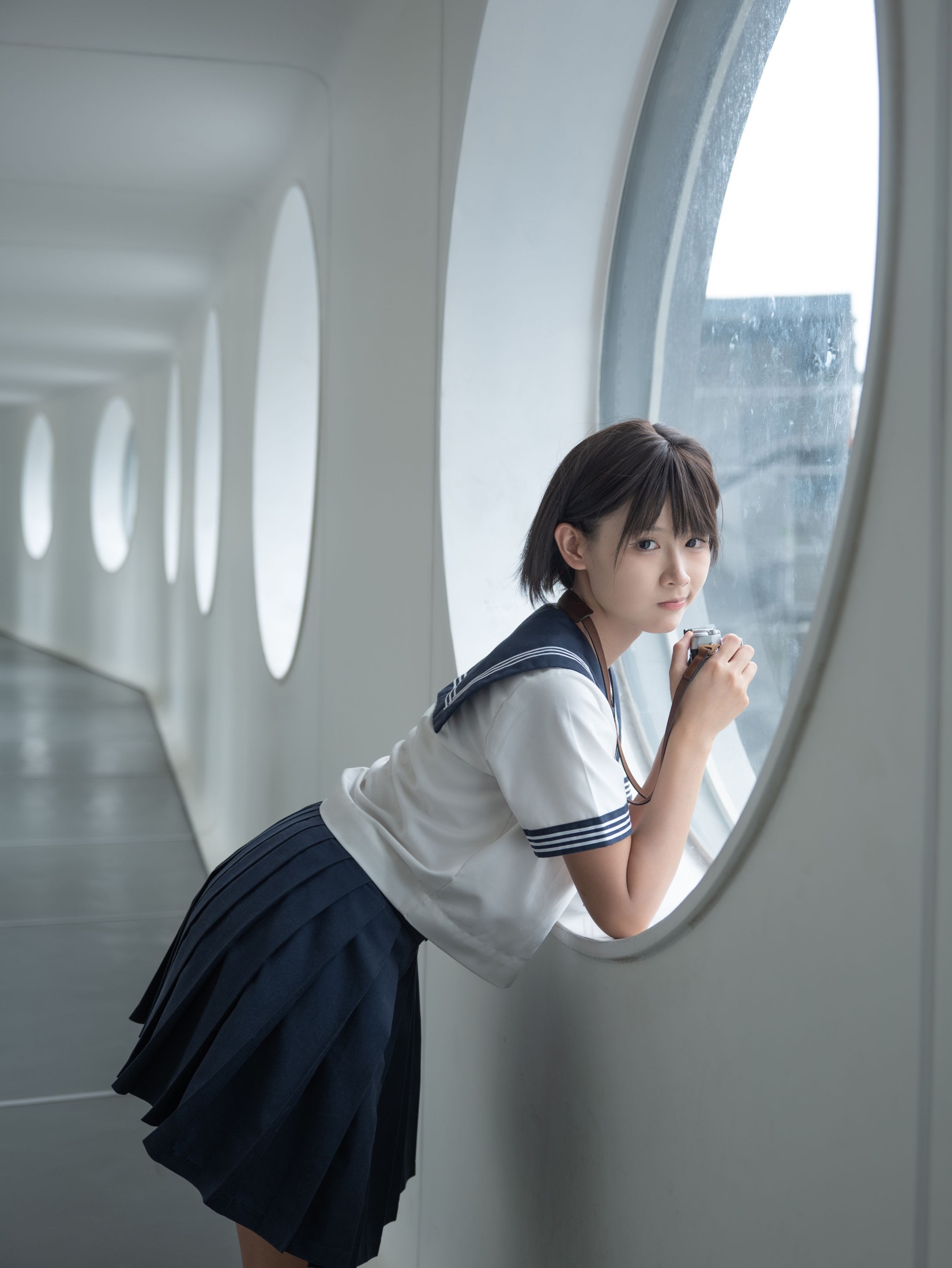 喜欢kimo真不错 – 《制服少女：夏天与清风的碎片》[52P]