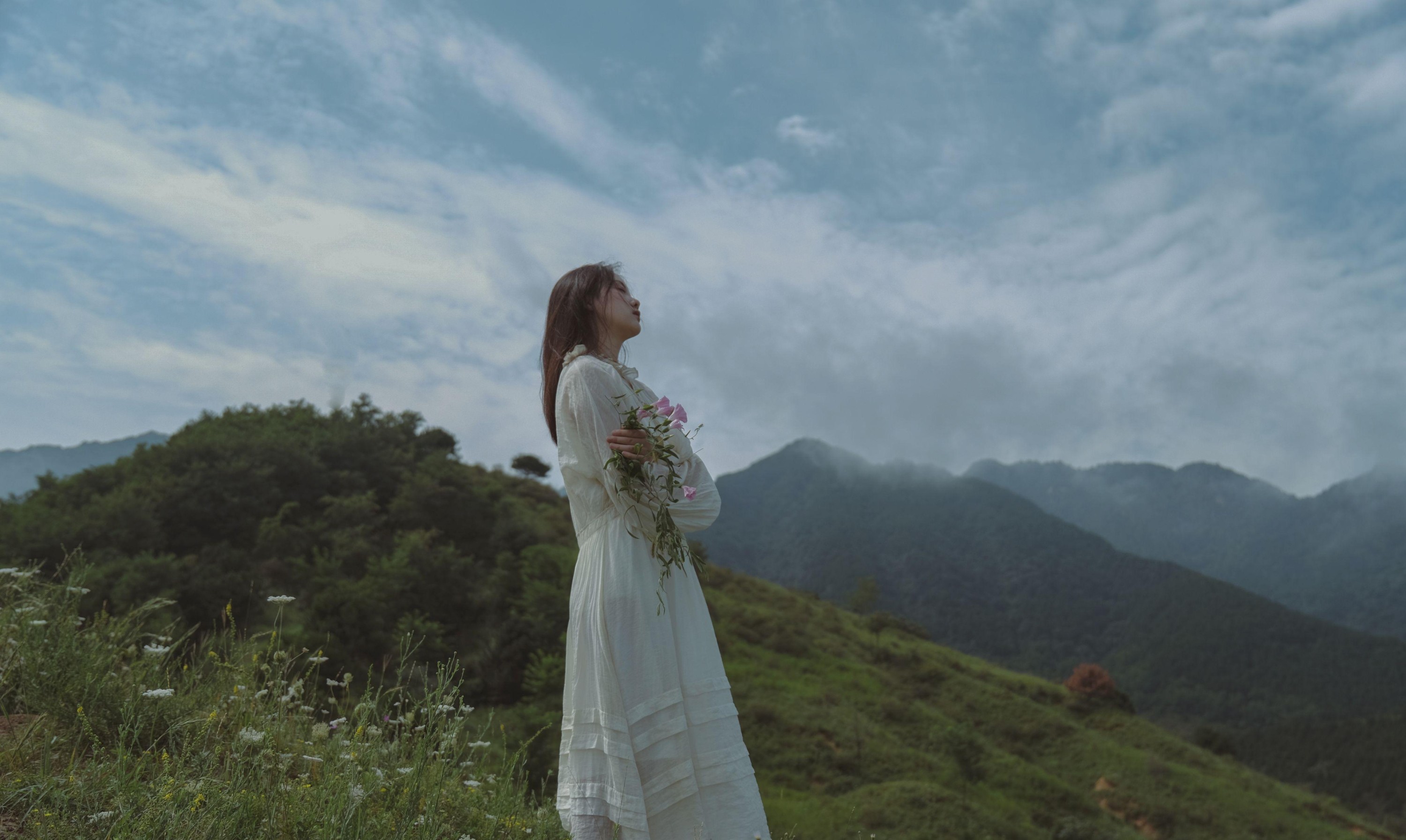 Lik – 《那远山呼唤我》[20P]