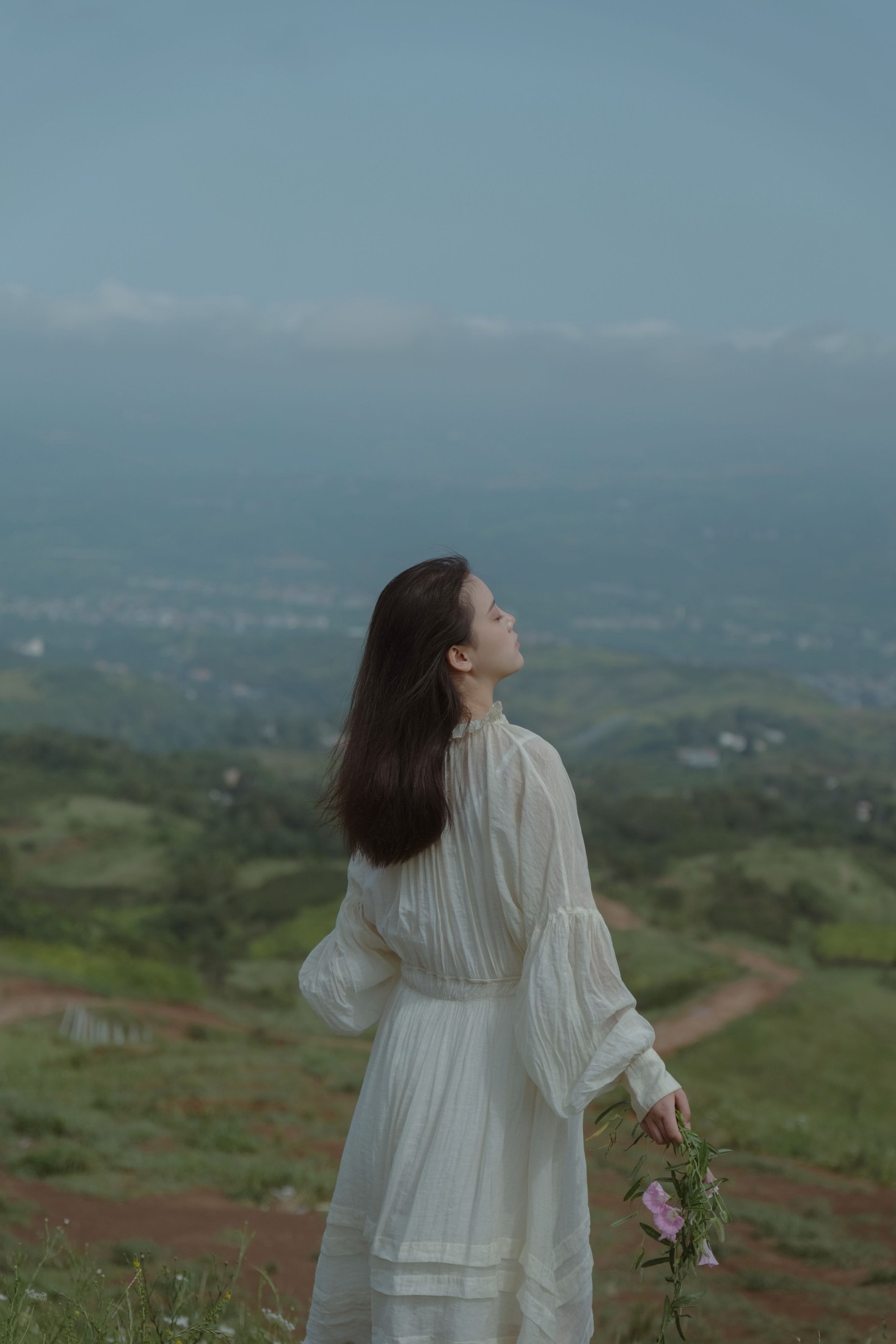 Lik – 《那远山呼唤我》[20P]