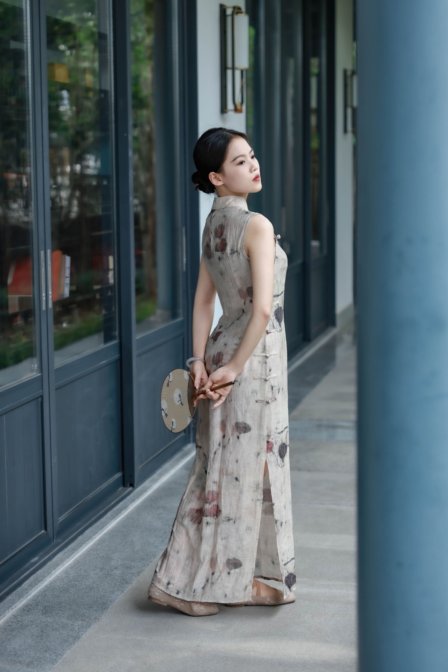 陈十二ing – 《新中式古色旗袍写真》[31P]