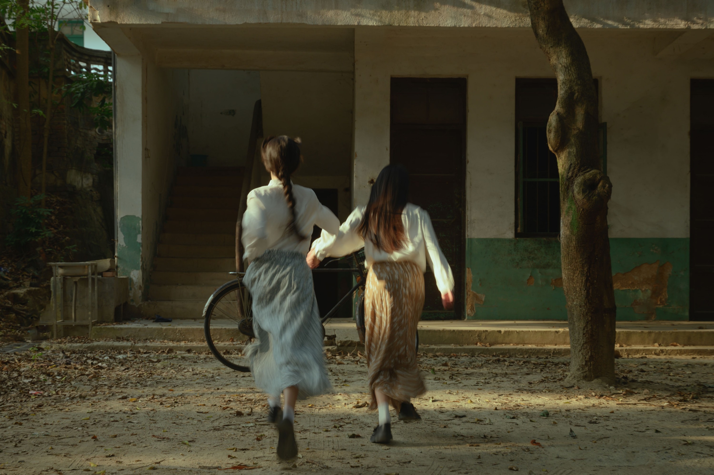 想想醒醒 山野小果 – 《我们之间》[20P] 插图4