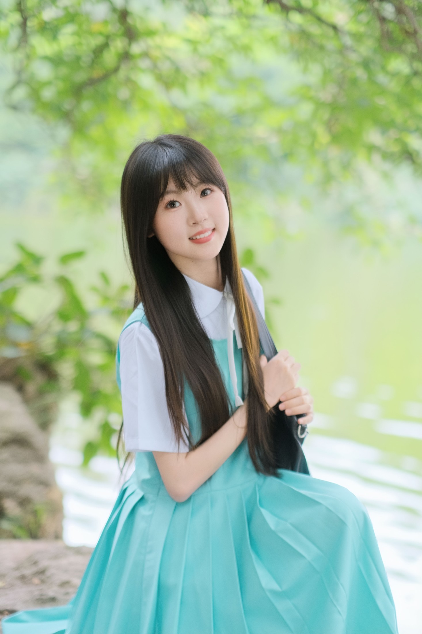 10 – 《空气像青苹果 公车开满花朵》[19P]