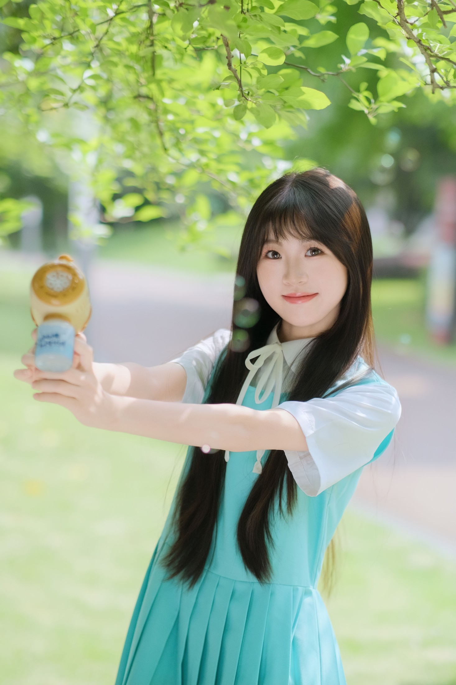 10 – 《空气像青苹果 公车开满花朵》[19P]