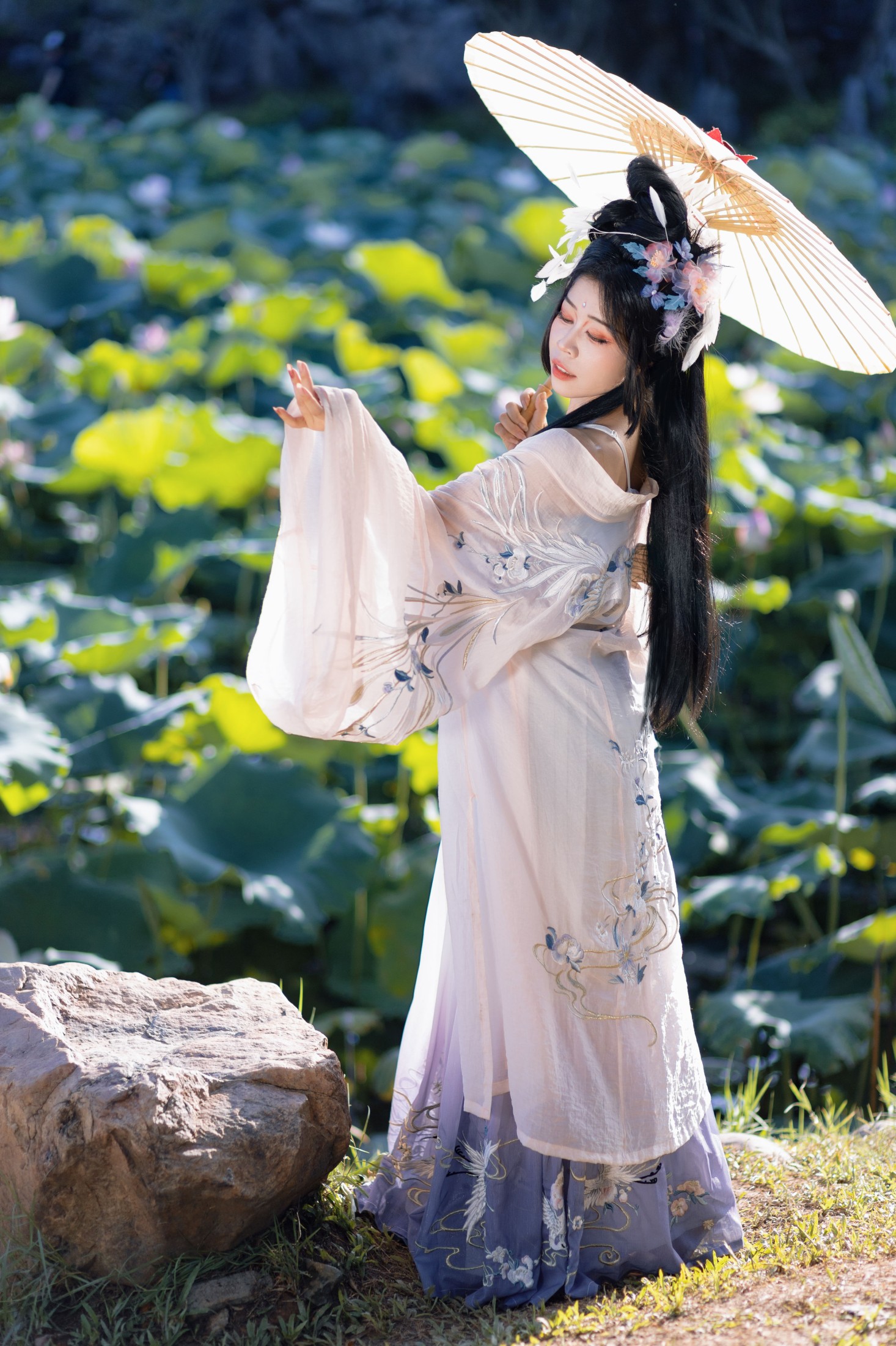 星梓 – 《好运莲莲》[15P]