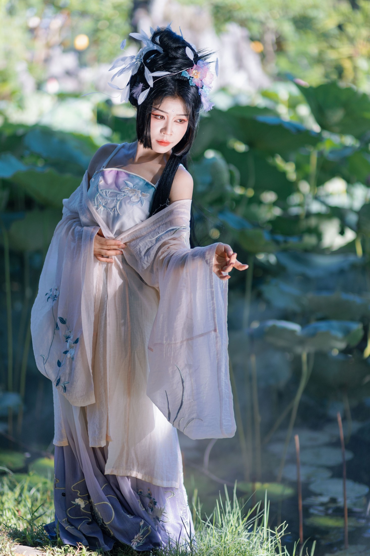 星梓 – 《好运莲莲》[15P]