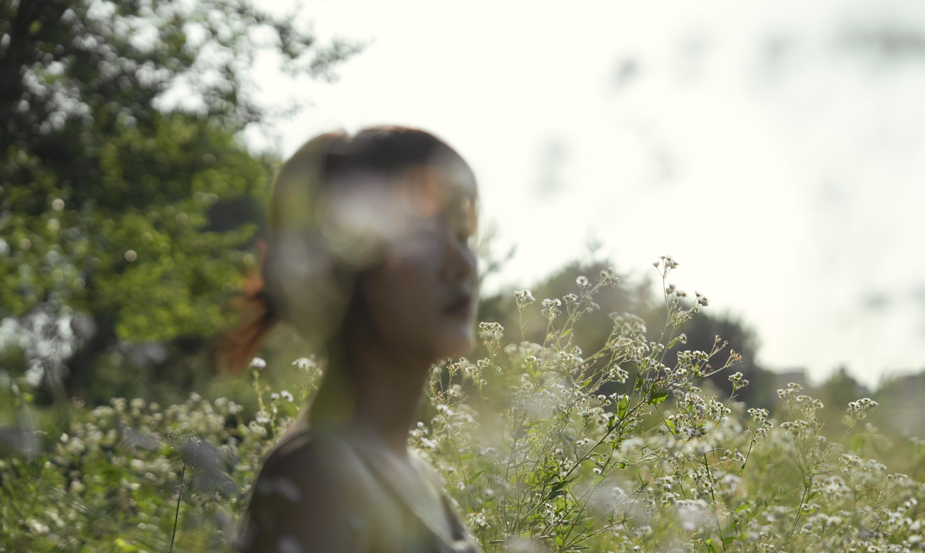 娟 – 《夏是无声缱倦的河流》[16P]