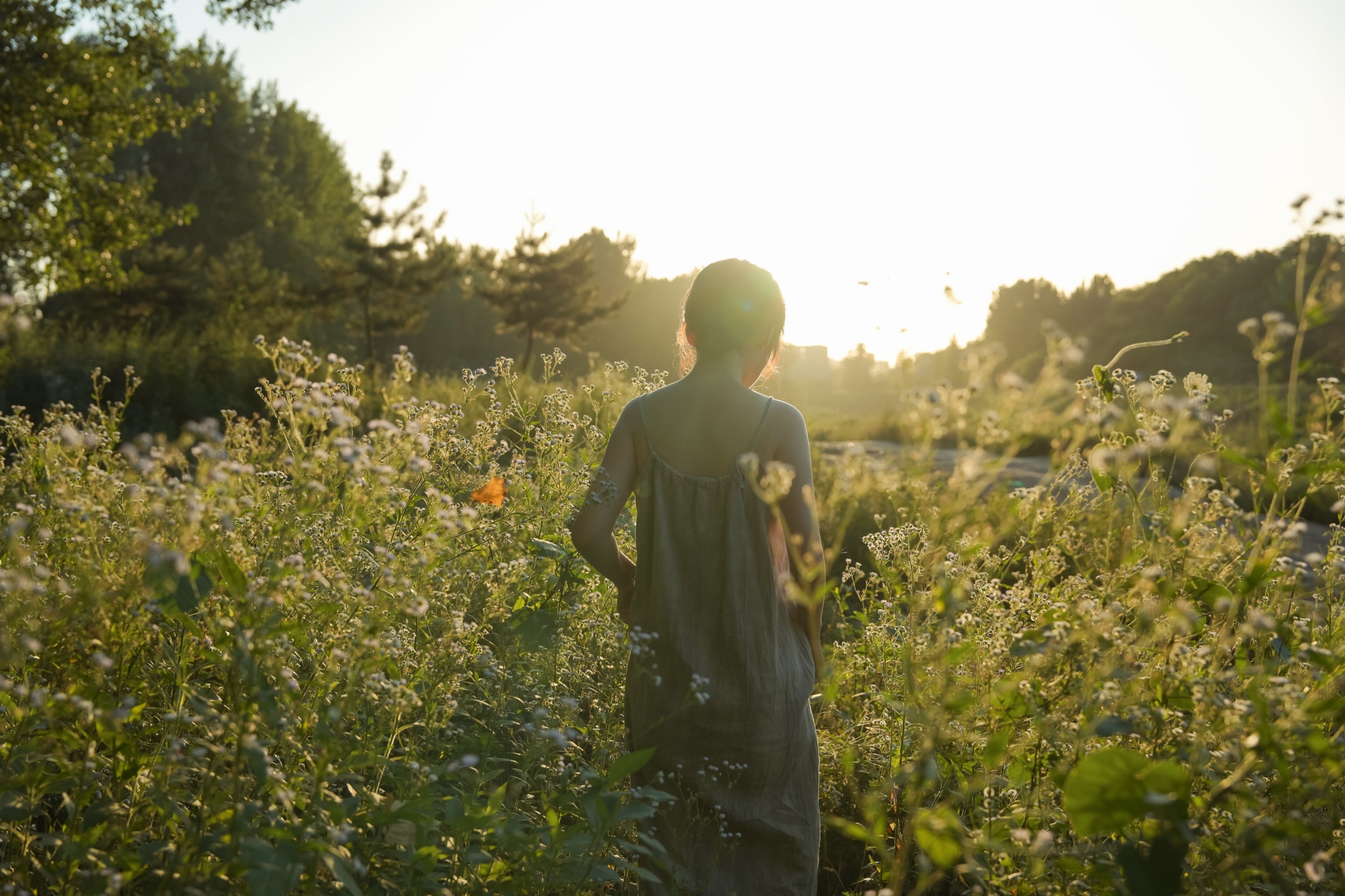 娟 – 《夏是无声缱倦的河流》[16P]