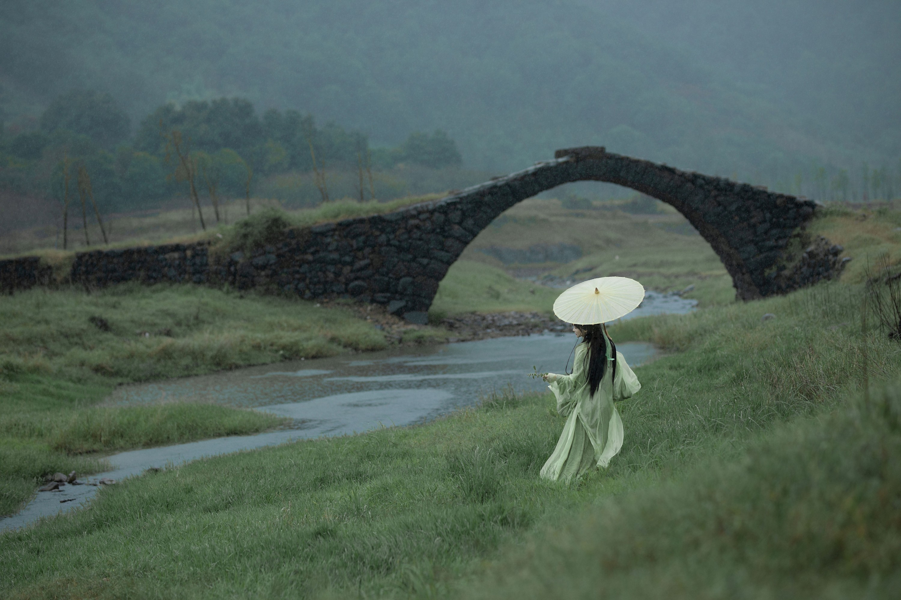 奇迹绣绣 – 《悠悠远山暮 ，独向白云归。》[14P]