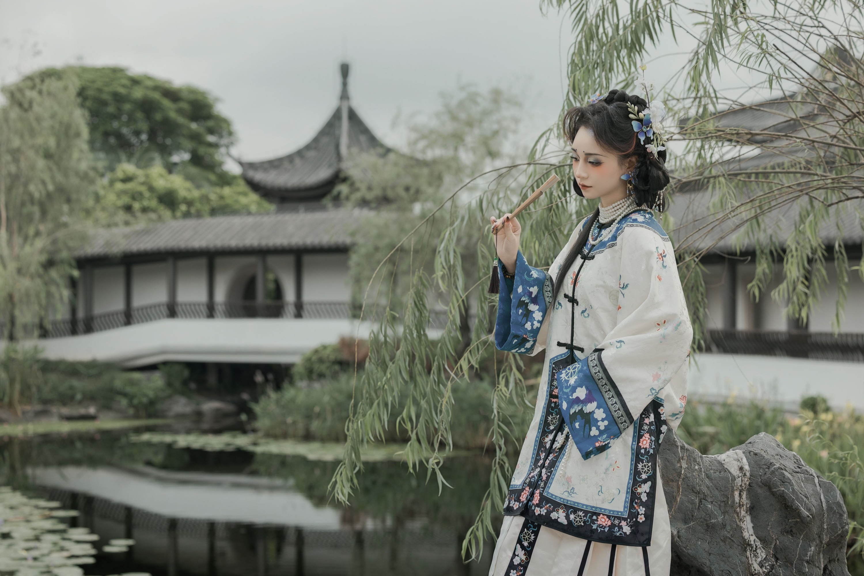 琳琅 – 《清汉女》[42P]