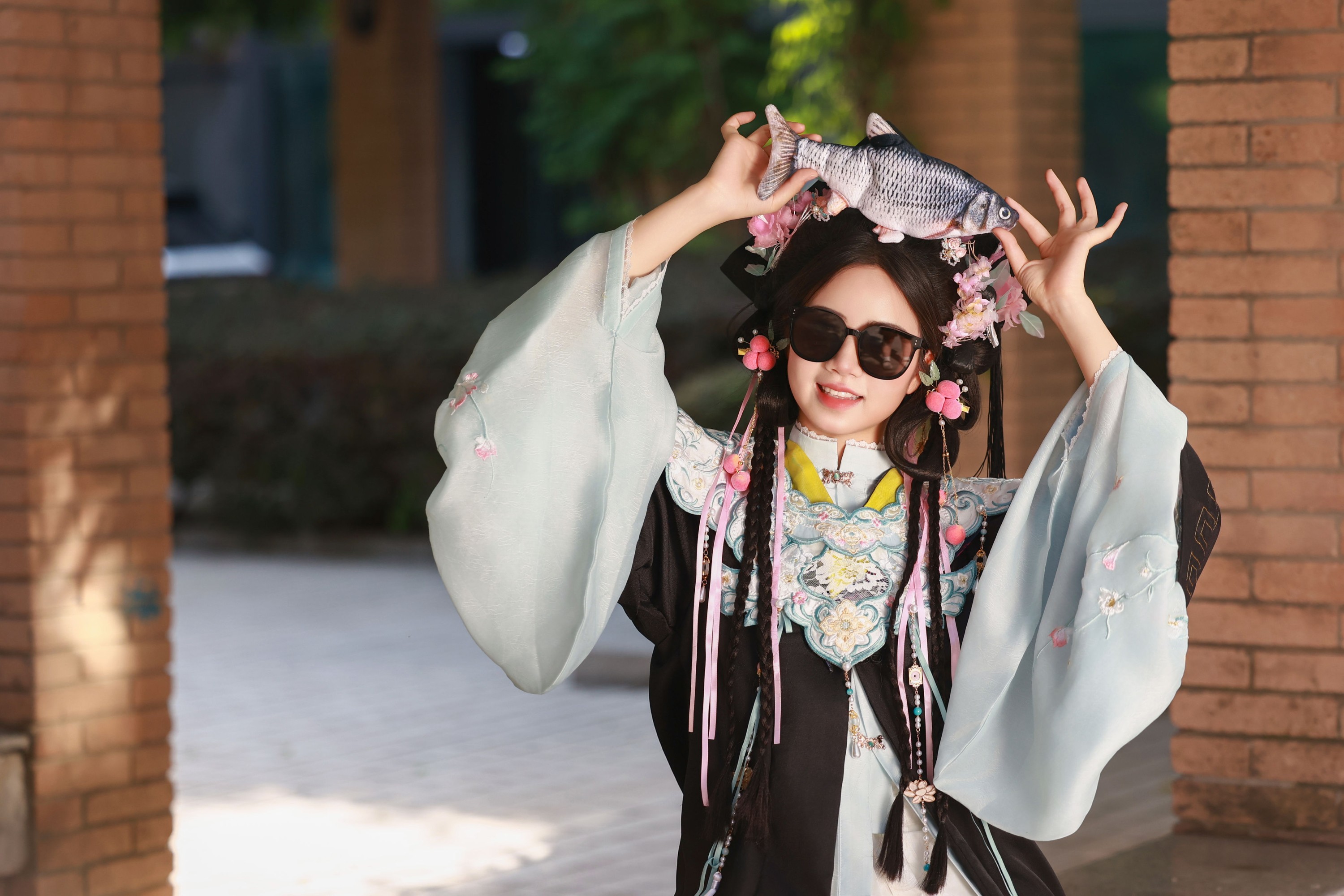 小杜同学 – 《国风毕业礼》[16P]