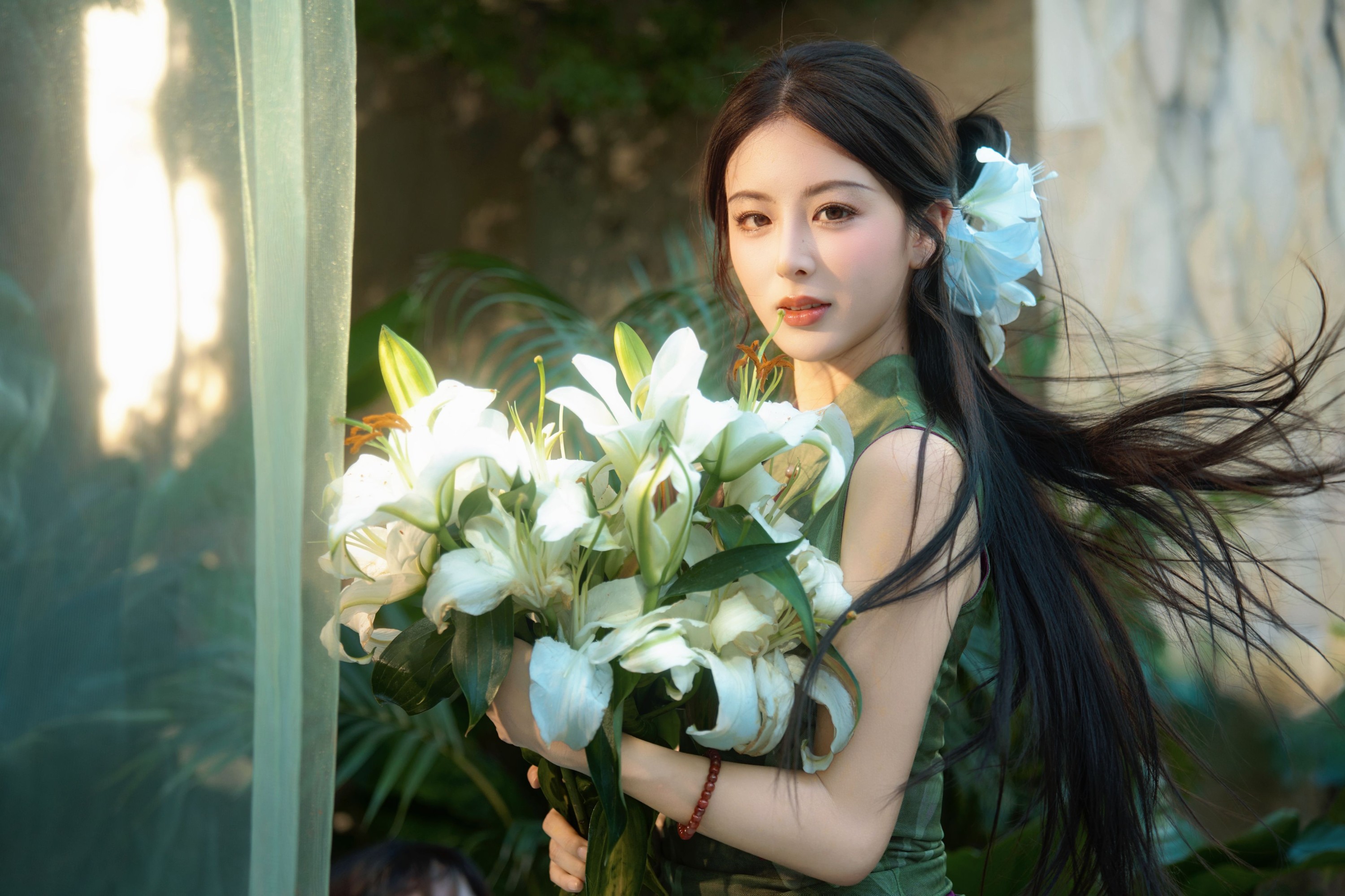 言欢 – 《不与花同梦》[13P]