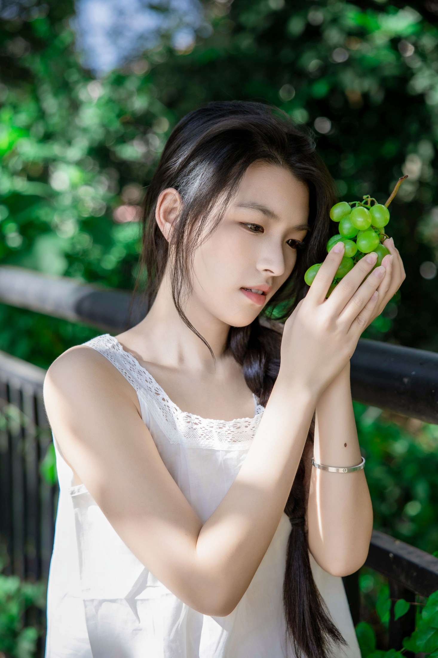 依婷 – 《青提味的夏天》[15P]