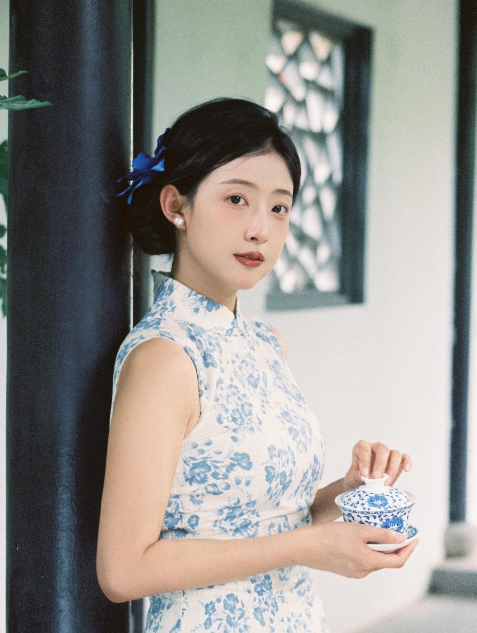 小魏小魏 – 《如传世的青花瓷》[16P]