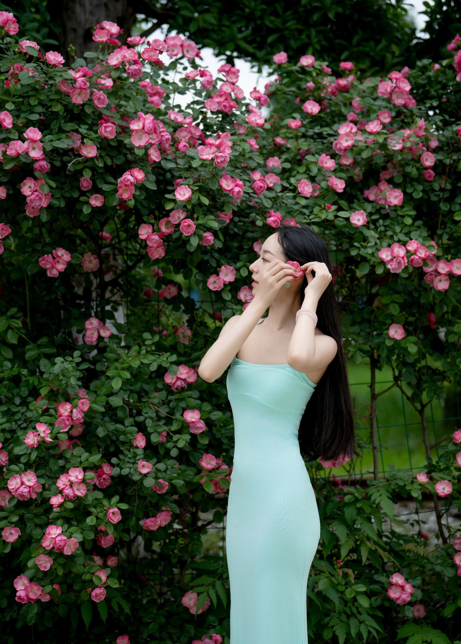 玥玥hsbjsvnsms – 《蔷薇花女神》[14P]