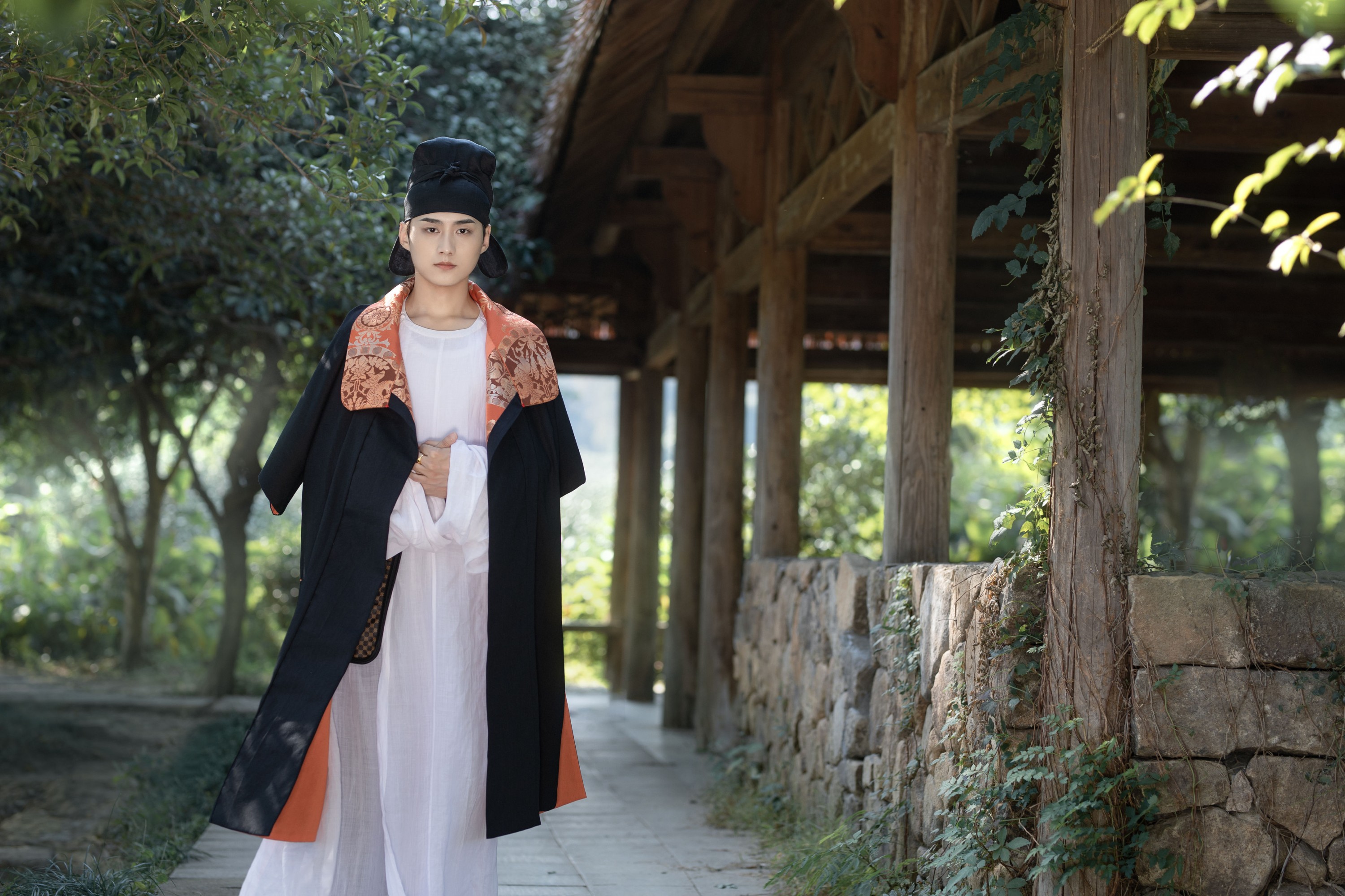 刘儒林 – 《欲买桂花同载酒，终不似，少年游。》[17P]