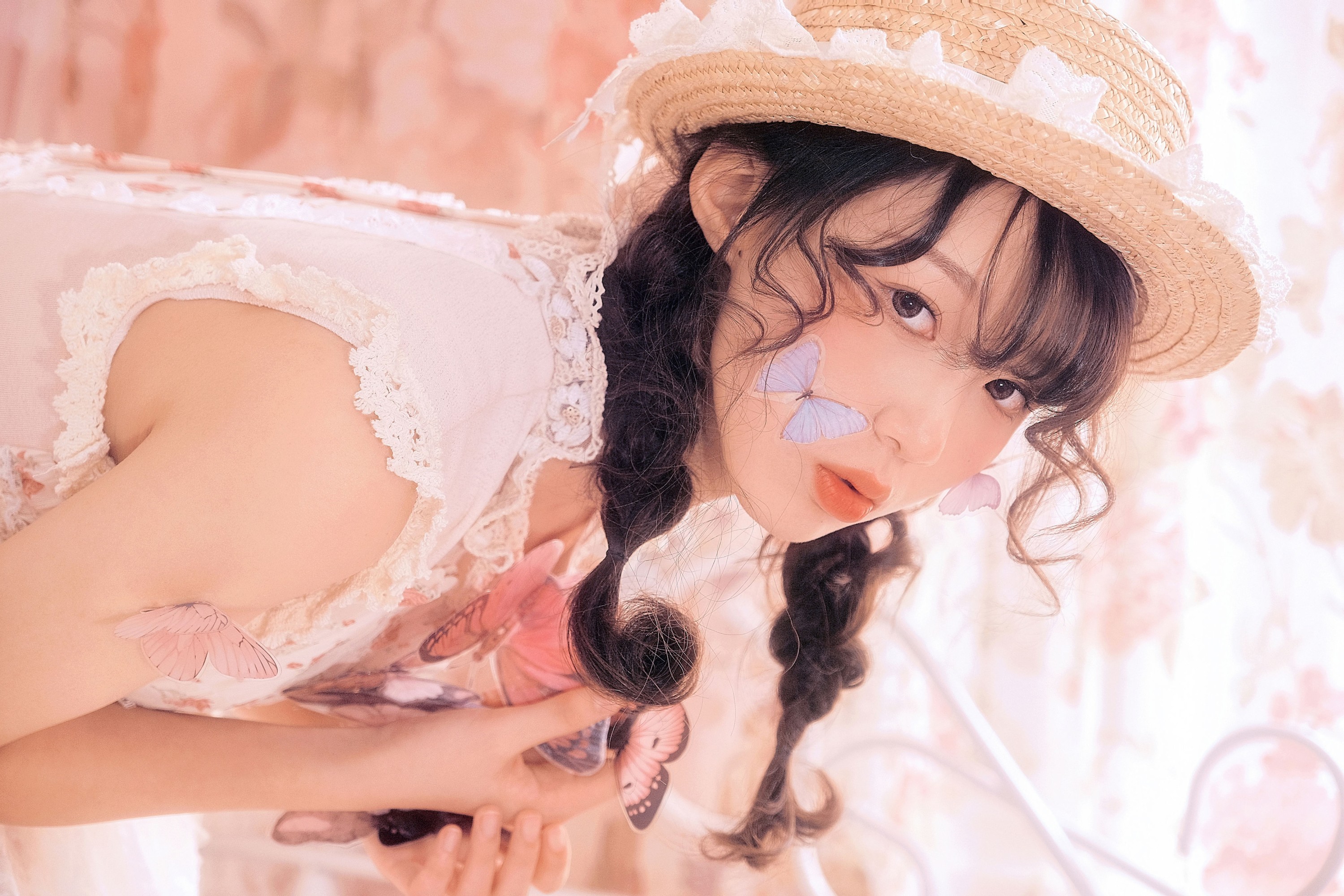 鸭鸭 – 《坠入蝴蝶梦境》[19P]